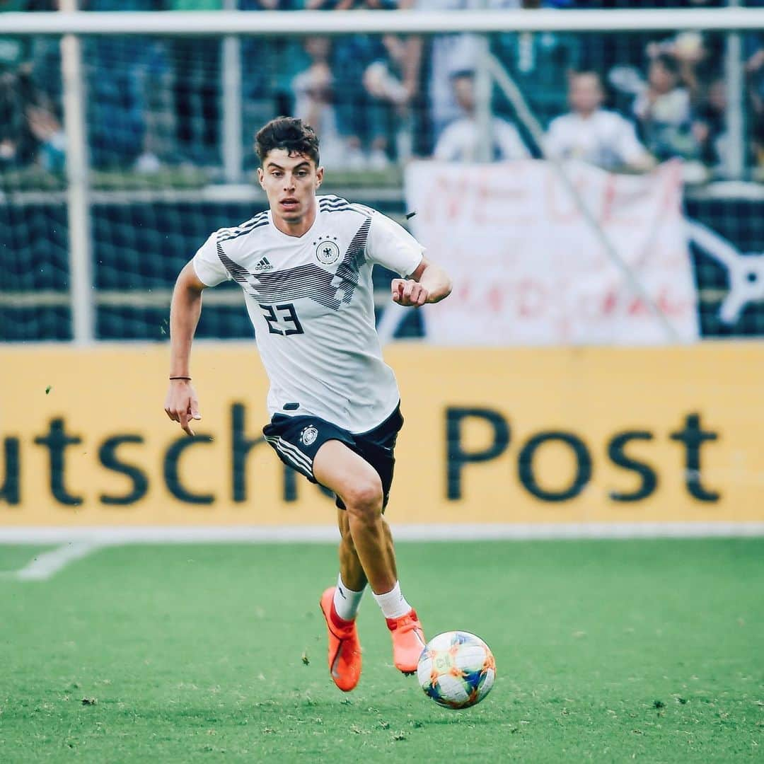 バイエル・レバークーゼンさんのインスタグラム写真 - (バイエル・レバークーゼンInstagram)「Four of our boys are playing today for the third matchday of the European Championship qualification. Good luck!🇩🇪🇫🇮🇭🇷#InternationalWerkself #Bayer04 #StärkeBayer」6月8日 18時42分 - bayer04fussball