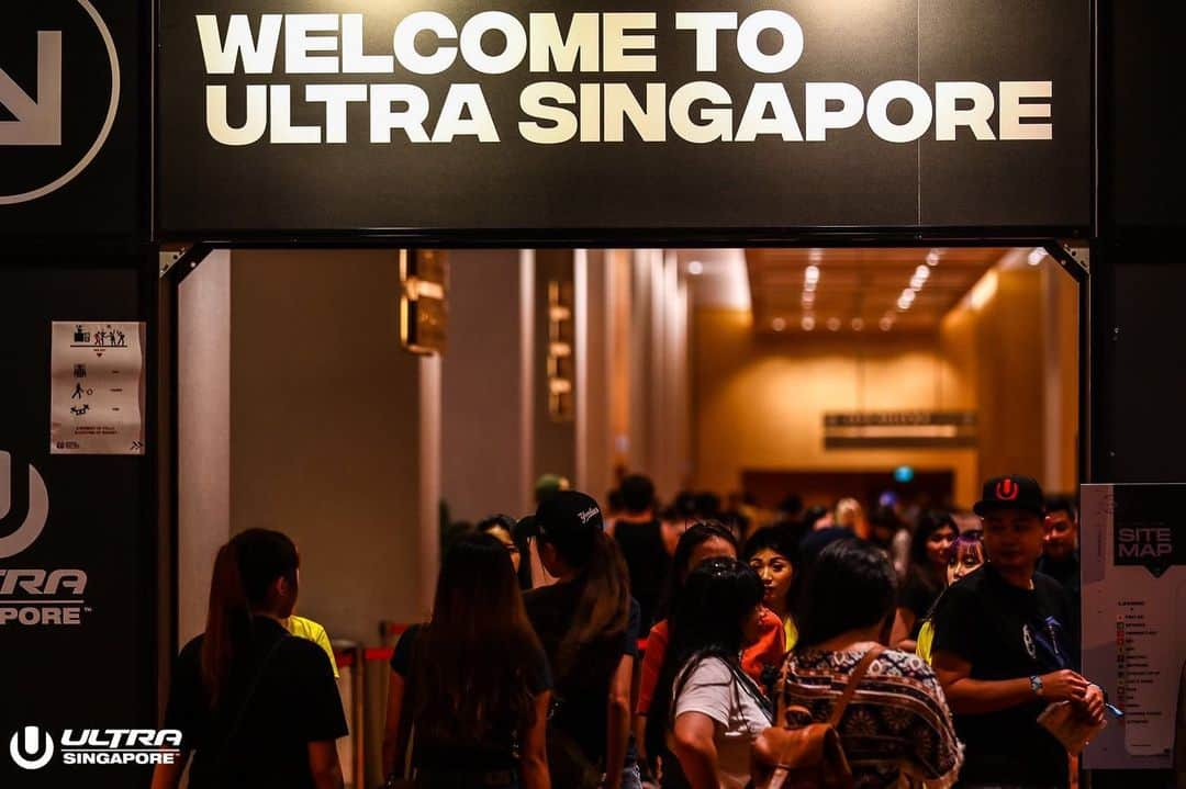 Ultra Japanさんのインスタグラム写真 - (Ultra JapanInstagram)「#UltraSingapore DAY2 started...!! Ultra ASIA各地で熱気に包まれています❗️ . ⚡️ #UltraJapan 2019 早割第2弾チケット絶賛発売中!! >> @UltraJapan プロフィールリンク」6月8日 18時58分 - ultrajapan