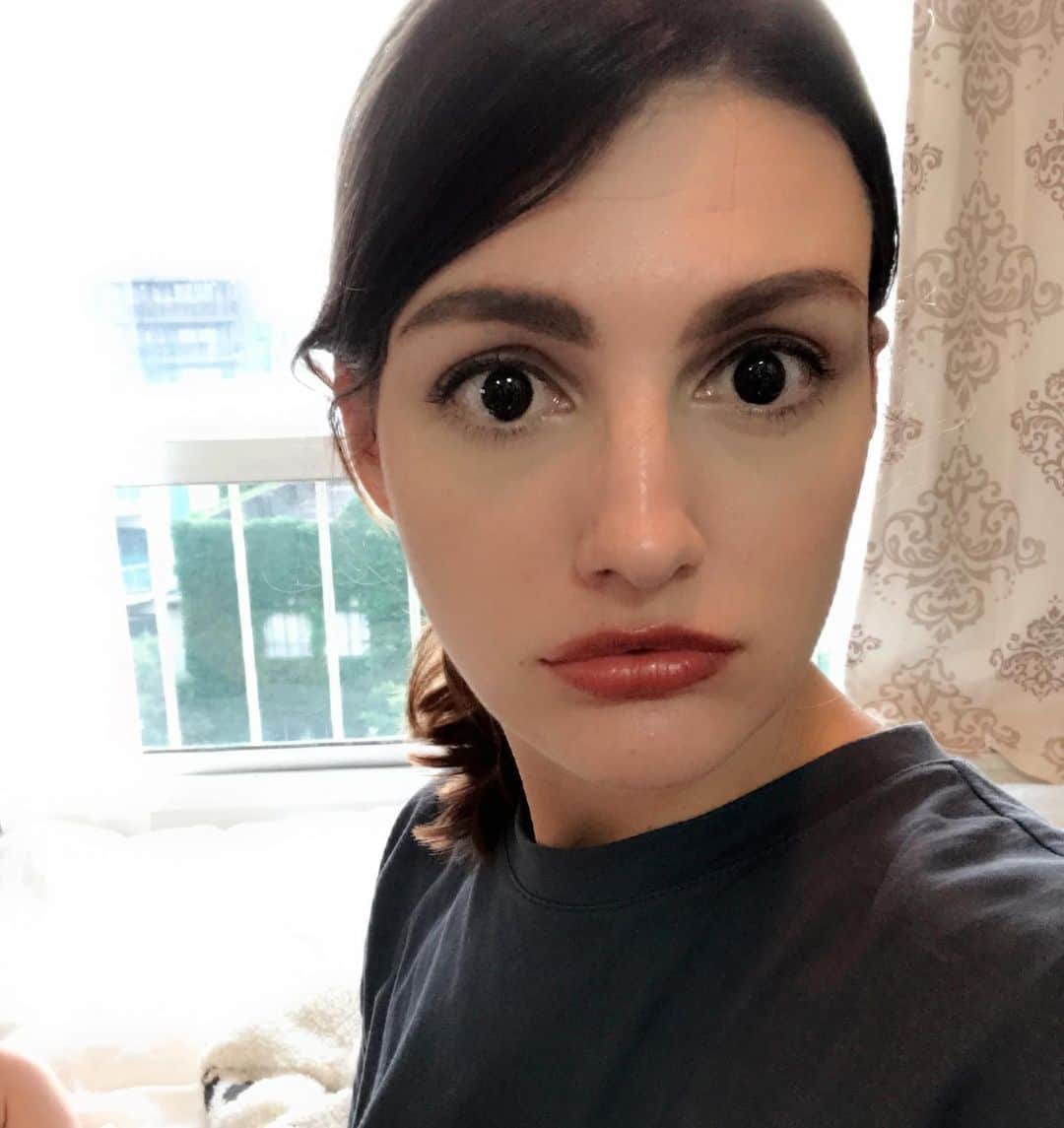 玲奈マリーのインスタグラム：「I had this same lip color when I was like 12 💄💋🍫 #Maggymoon vibes🌜 . . . . . . . . . . . . . . . . . . . . . . . . . . . . . #マギー #マギーちゃん #マギーちゃんそっくり #もなまねマギー #ものまね芸人 #タレント #モデル #メイク #ファッションモデル #東京 #新宿 #ランウェイモデル #サロンモデル #ブラウンリップ #今日のメイク #model #tokyo #mixedmodel #maggy #brownlip #2000s #90s」