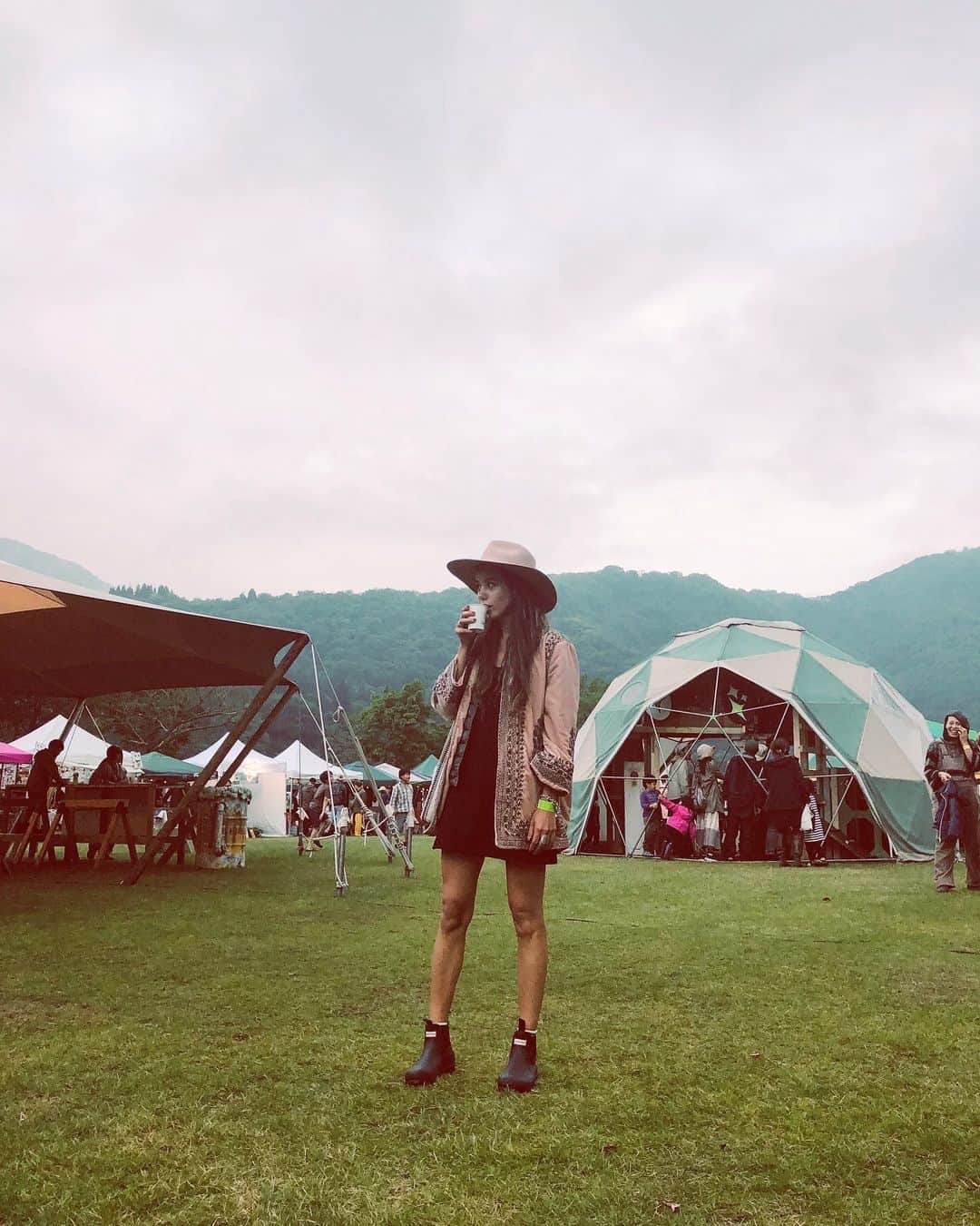Rika Vanessaさんのインスタグラム写真 - (Rika VanessaInstagram)「五箇山音楽祭🏔🏕 ・ ・ ゆるりとした とってもタイプな フェスです✌🏽 ・ ・ #五箇山音楽祭 #フェス #富山県 #五箇山」6月8日 20時23分 - rikavanessa._