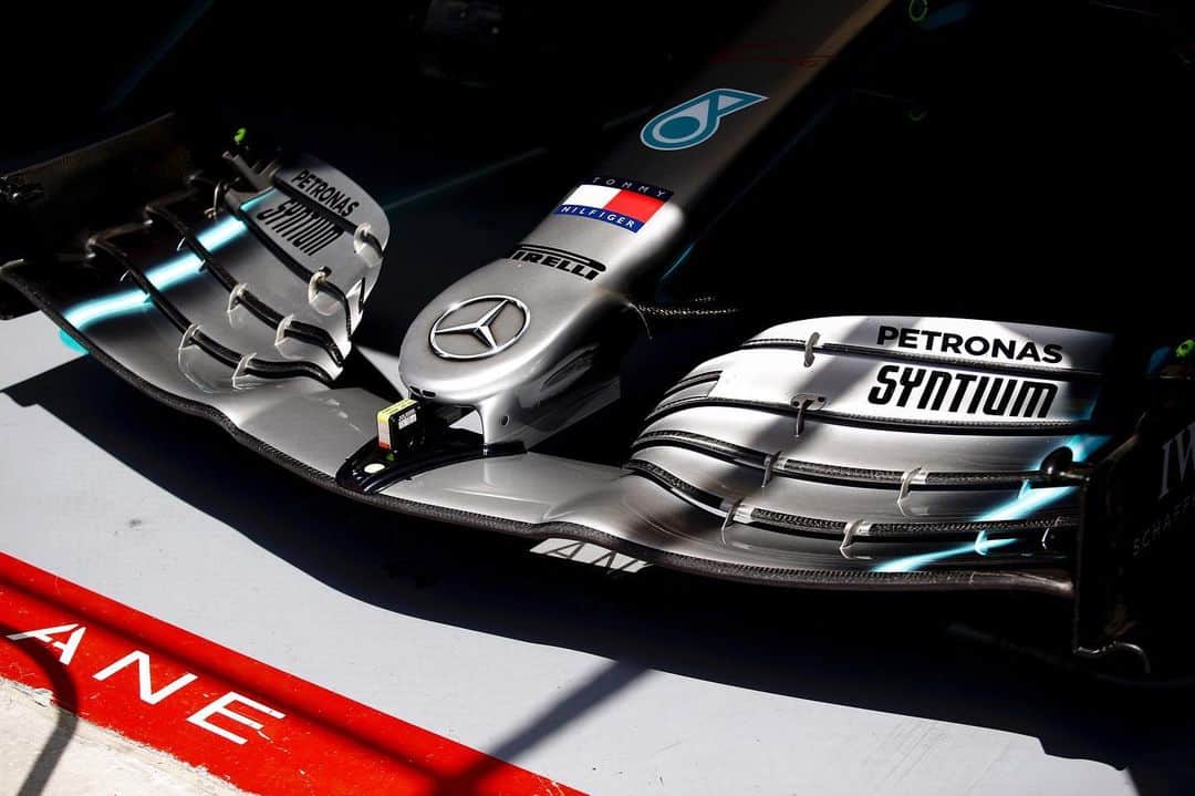 MERCEDES AMG PETRONASさんのインスタグラム写真 - (MERCEDES AMG PETRONASInstagram)「The beasts are ready ✨ IT’S QUALI DAY 🙌 Let’s hear your predictions for #CanadianGP pole! 👇 • #MercedesAMGF1 #MercedesAMG #F1 #PETRONASmotorsports #DrivenByEachOther」6月8日 20時37分 - mercedesamgf1