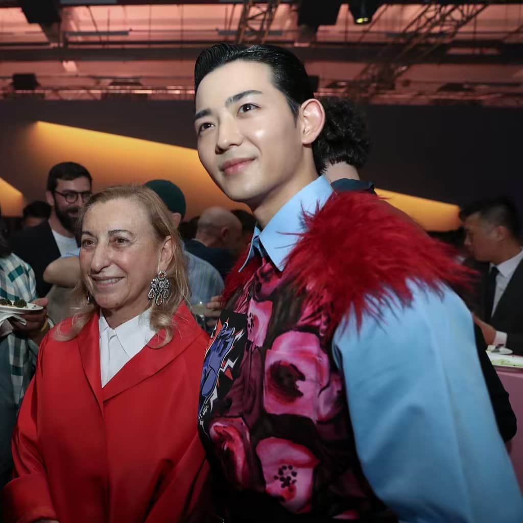 竜星涼のインスタグラム：「Thank you so much @prada ❤️ #miucciaprada #pradass20 #prada #shanghai #china」