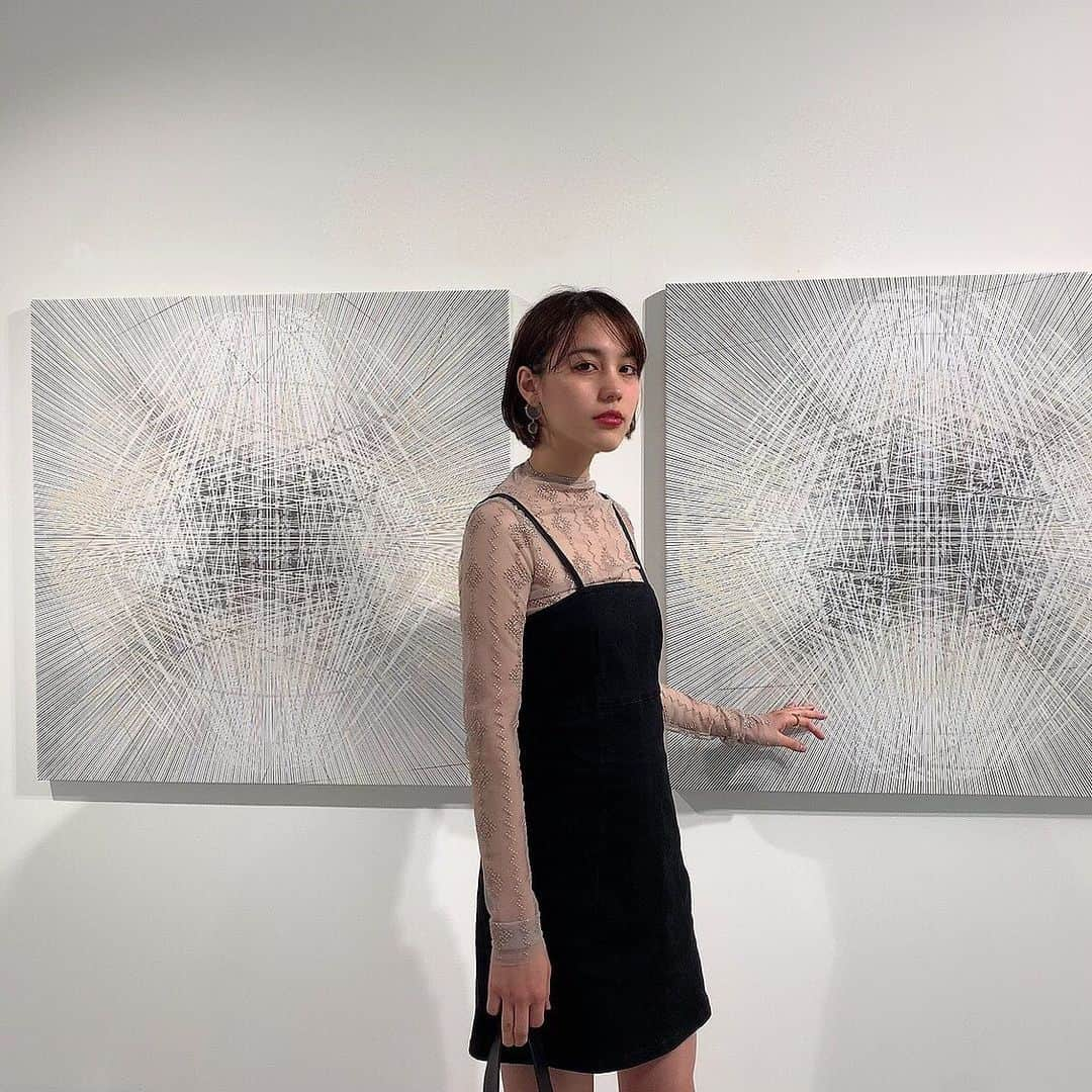 Kayumi Asukaのインスタグラム：「韓国の余韻🇰🇷スワイプしてね👆🏻（半面パラダイス🧚🏻‍♀️） 写真撮影すると、4割は半面。 #どの半目がお好き？ #ただのOL #韓国旅行」