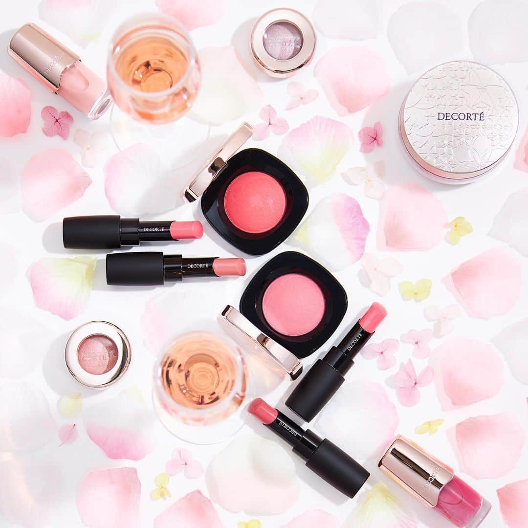 DECORTÉさんのインスタグラム写真 - (DECORTÉInstagram)「Pinks to make you blush from your head to your toes.🌸 DECORTÉ has just the right shades for your eyes, face, cheeks, lips, fingernails and toenails.💅🏼 Choose from DECORTÉ Loose Powder, DECORTÉ Eye Glow Gems, DECORTÉ Cream Blush, DECORTÉ The Rouge Lipsticks in Matte and Gloss, and DECORTÉ Nail Enamel. .  #Decorte #makeup #cosmetics #Kose #madeinjapan #Decorté #beautytip #Saks #saksbeauty #mattelipstick #gloss #blush #eyeshadow #beautysecrets #nailpolish #facepowder #loosepowder #spring #freshbeauty #flowerpower #floralinspirations #prettyinpink」6月8日 21時01分 - decortebeauty