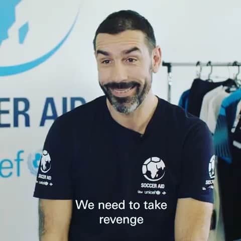のインスタグラム：「Can’t wait for @socceraid for @unicef_uk at Stamford Bridge on Sunday 16 June 💙. Hopefully we will get revenge on England 🤣. Get your tickets now at socceraid.org.uk/tickets 👌」