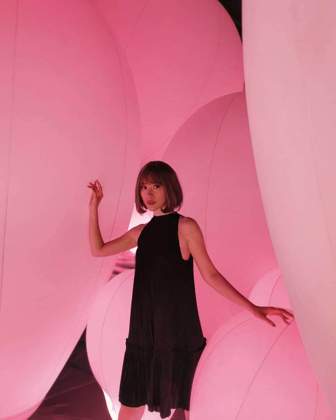 エリッサ・ヤマダのインスタグラム：「Lost in imagination ✨💫 #teamlabborderless #ellejessinjapan #ellejessintokyo」