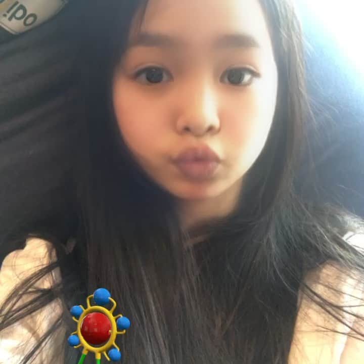 大友樹乃のインスタグラム：「赤ちゃんになってみた👶 あれ？今と変わらない？笑」