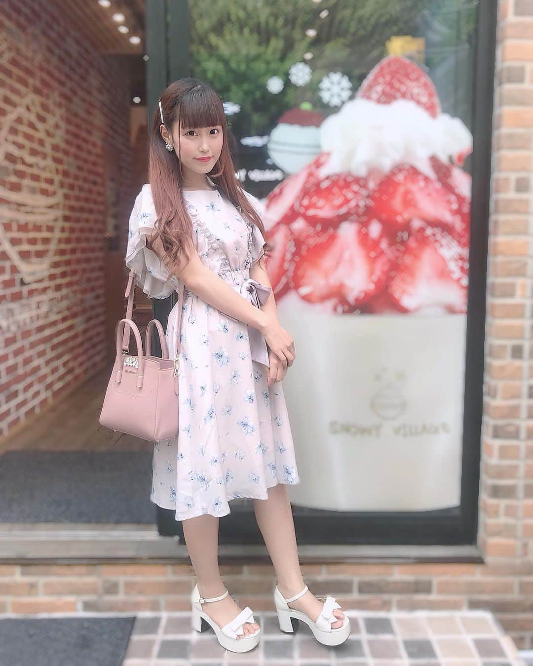 雨宮真梨子さんのインスタグラム写真 - (雨宮真梨子Instagram)「🌸💗🌸💗 . . . この前の 全身 Code🐇🌸 . . 大好きなインスタグラマーの あいにゃんちゃん(@ainyan_0302 ) が作ったワンピース…👗💗！ (@areeam_official ) . . .  #instagood #instafashion #instagram #instafood #likeforlikes #fashion #fashionblogger #photography #夏コーデ #カフェ #カフェ巡り #スイーツ #スイーツ巡り #フォトジェニック #いいね返し #お洒落さんと繋がりたい #アイドル #コスプレ #idol #インスタ映え #code #コーデ #いいね返します #ヘアアレンジ #instagramjapan #instagramer #スイーツ好き #いいね歓迎 #instalike #jillstuart」6月9日 0時08分 - mariko_amemiya101