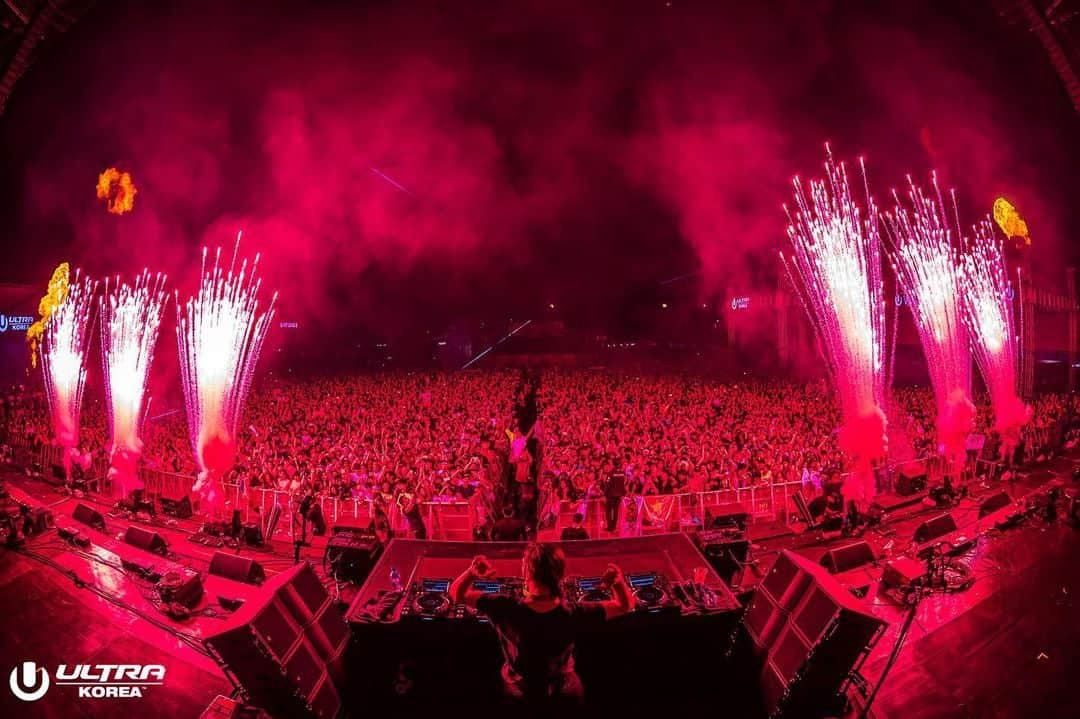 Ultra Music Festivalさんのインスタグラム写真 - (Ultra Music FestivalInstagram)「Wow! Thank you for another fantastic day at @umfkorea_official!  See you tomorrow for the grand finale!」6月9日 0時41分 - ultra