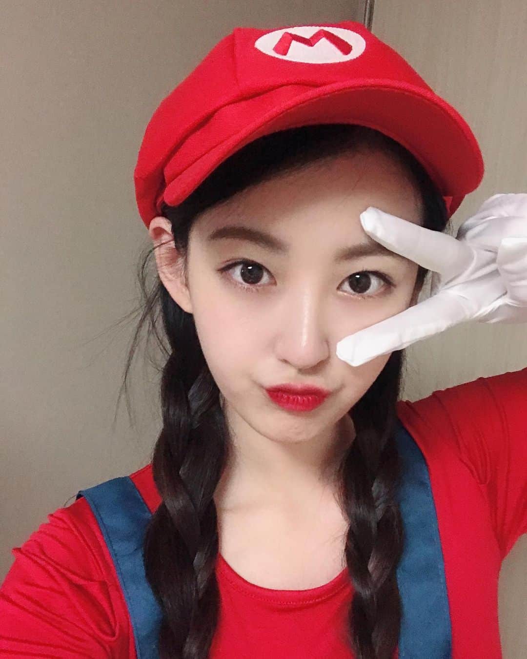 のインスタグラム：「진리오 ✌🏻✌🏻」