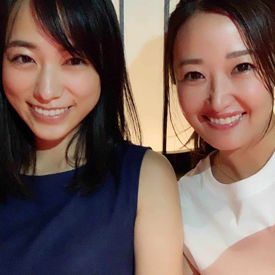 のインスタグラム：「仕事後に久しぶりに姉さんとご飯行ってきた〜💕 一度は行ってみたかった賛否両論😼 美味しかった〜食べすぎた〜❗️ #笠原シェフは会えなかった #賛否両論 #帰りに駅でお世話になってたGマネージャーに会ったよ #何年か振りにお話できて本当に嬉しかった」