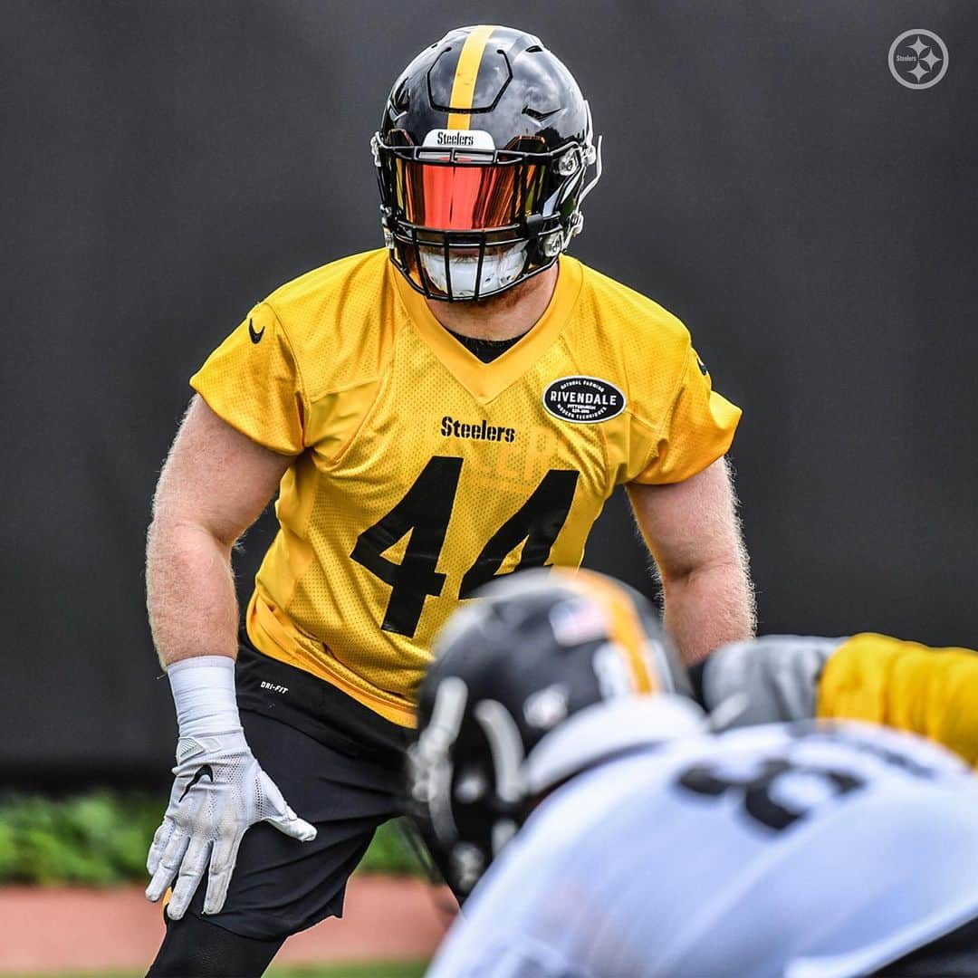 ピッツバーグ・スティーラーズさんのインスタグラム写真 (ピッツバーグ・スティーラーズInstagram)「Doing whatever