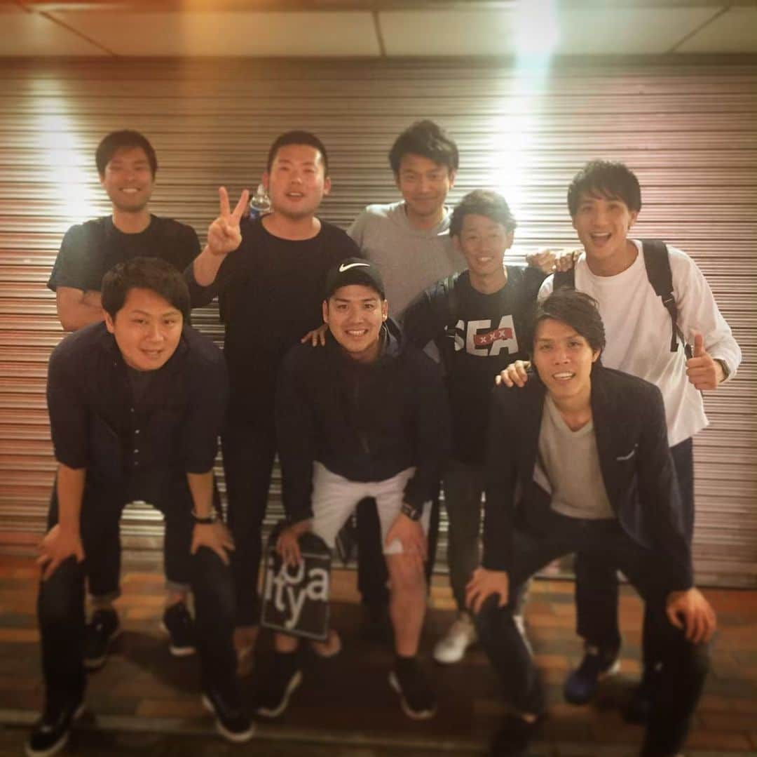 山本紘之さんのインスタグラム写真 - (山本紘之Instagram)「・ ユース同窓会 2006年度卒 ・ ・ #柏レイソル #柏レイソルアカデミー #柏レイソルユース #ミヤ #ヤス #タニ #おが #いのっち #中野 #大山 #ヤマ #主将副将欠席 #あと何人か欠席 #2枚目は10年前」6月9日 1時08分 - yamamoto_hiroyuki.ntv