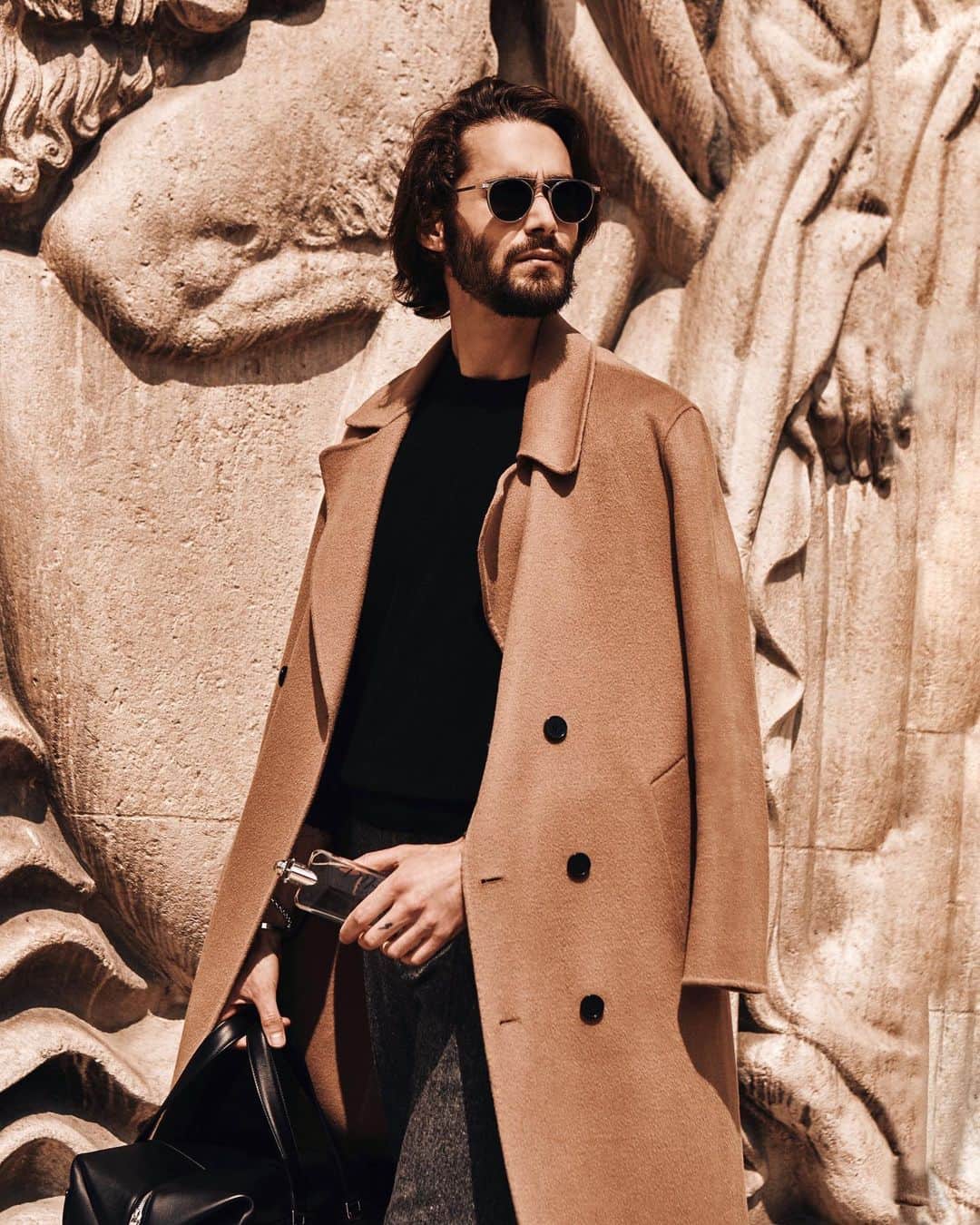 NICOLAS SIMOESのインスタグラム：「Feeling honored to be the french face of the new #DeclarationDeCartier fragrance campaign...📸✨ @cartier #CartierParfums」