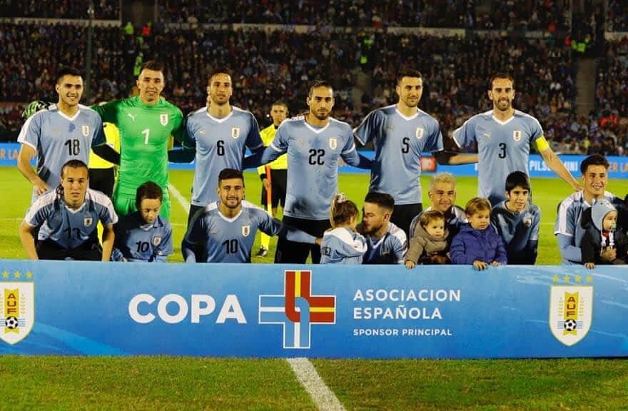 のインスタグラム：「Gracias a toda la gente que vino a apoyarnos ayer. La lesión fue un golpe que por suerte no dejó consecuencias, haré todo lo posible para volver pronto a entrenar con mis compañeros 💪🏼🇺🇾⚽ #URUPAN #amistoso @aufoficial  Grazie a tutti i tifosi che sono venuti a sostenerci ieri. L’infortunio subito è una botta che per fortuna non ha avuto gravi conseguenze, farò tutto il possibile per tornare presto ad allenarmi con i miei compagni 💪🏼🇺🇾⚽ #URUPAN #amichevole @aufoficial」