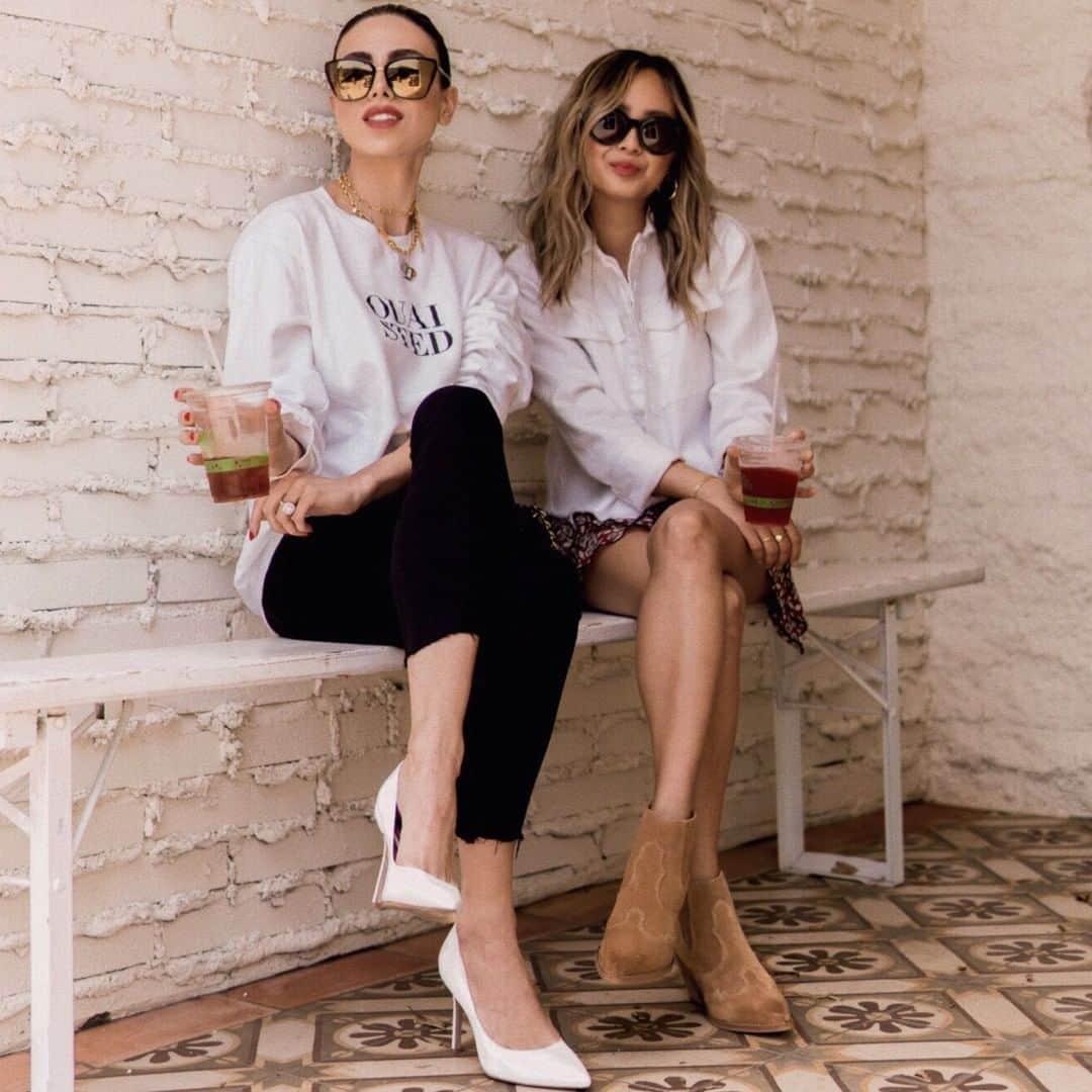 サムエデルマンのインスタグラム：「Celebrate #NationalBestFriendsDay in style!  @spreadfashion in our Winona Booties, Cropped Denim Jacket, and Cateye Logo Sunglasses. @Krischerie in our Hazel Heels, Stiletto Denim, and Squared Cateye Sunglasses. Tag your BFF In the comments below!」