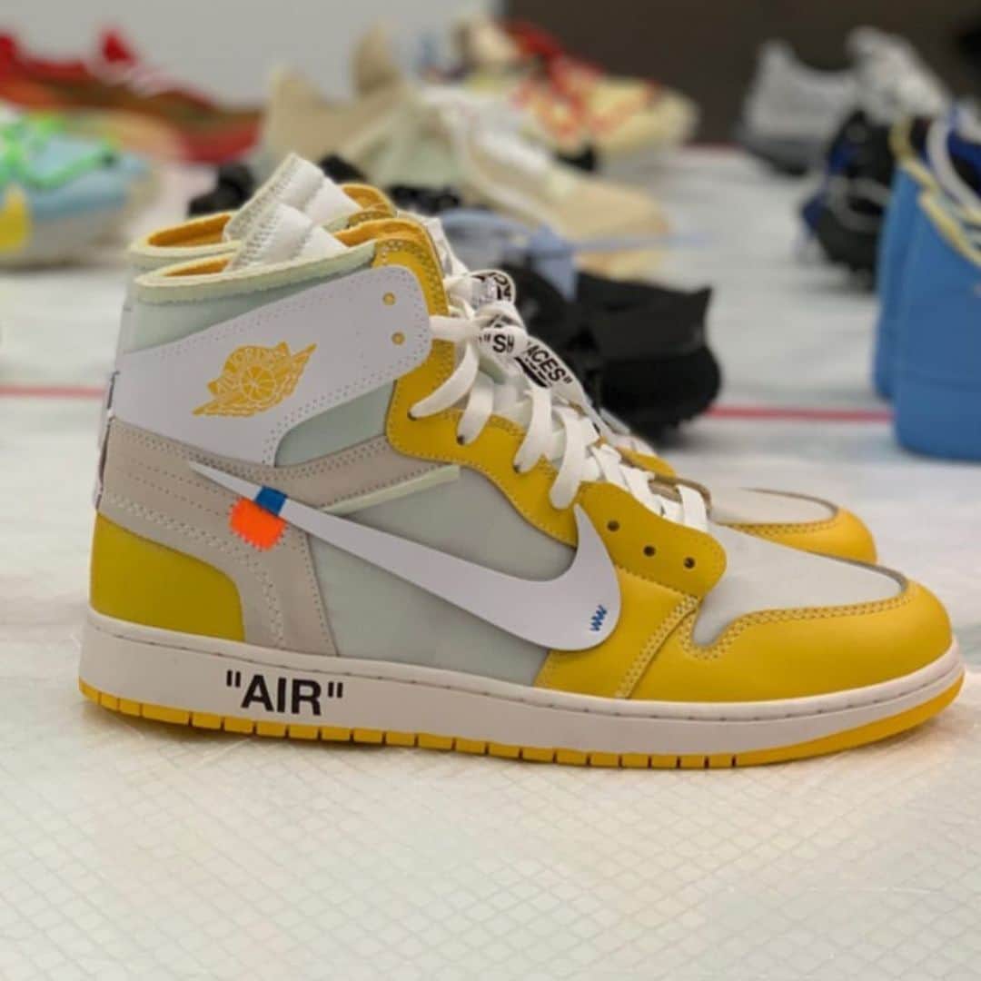 Sneaker News x Jordans Dailyさんのインスタグラム写真 - (Sneaker News x Jordans DailyInstagram)「The Yellow Off-White x Air Jordan 1s as seen at the MCA Chicago 😤 How does it stack against the rest? 📸: @imgerald」6月9日 2時09分 - jordansdaily