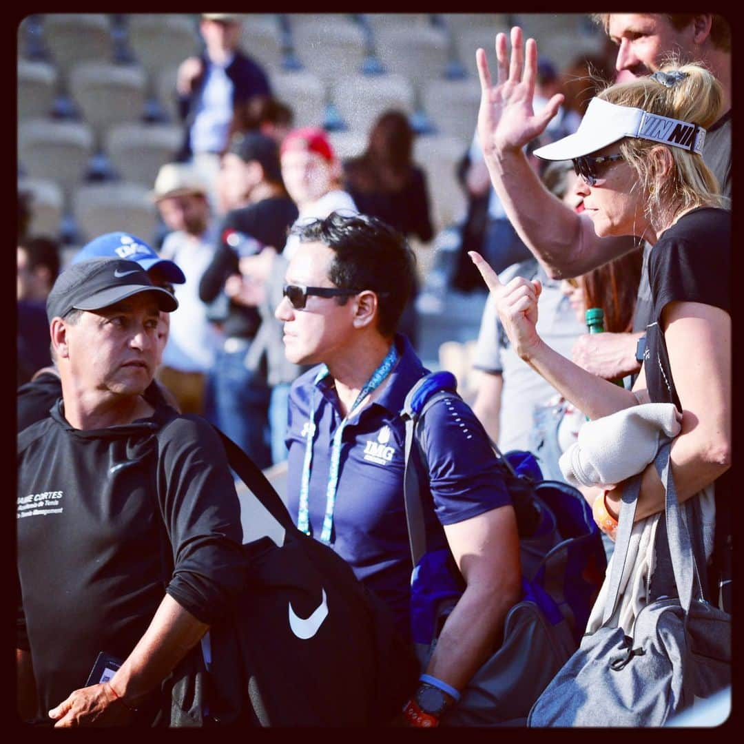 中村豊さんのインスタグラム写真 - (中村豊Instagram)「It has been a great two weeks @rolandgarros Thank you for all the hospitality #rg19 #frenchopen #imgacademy」6月9日 5時31分 - yutakanakamura_