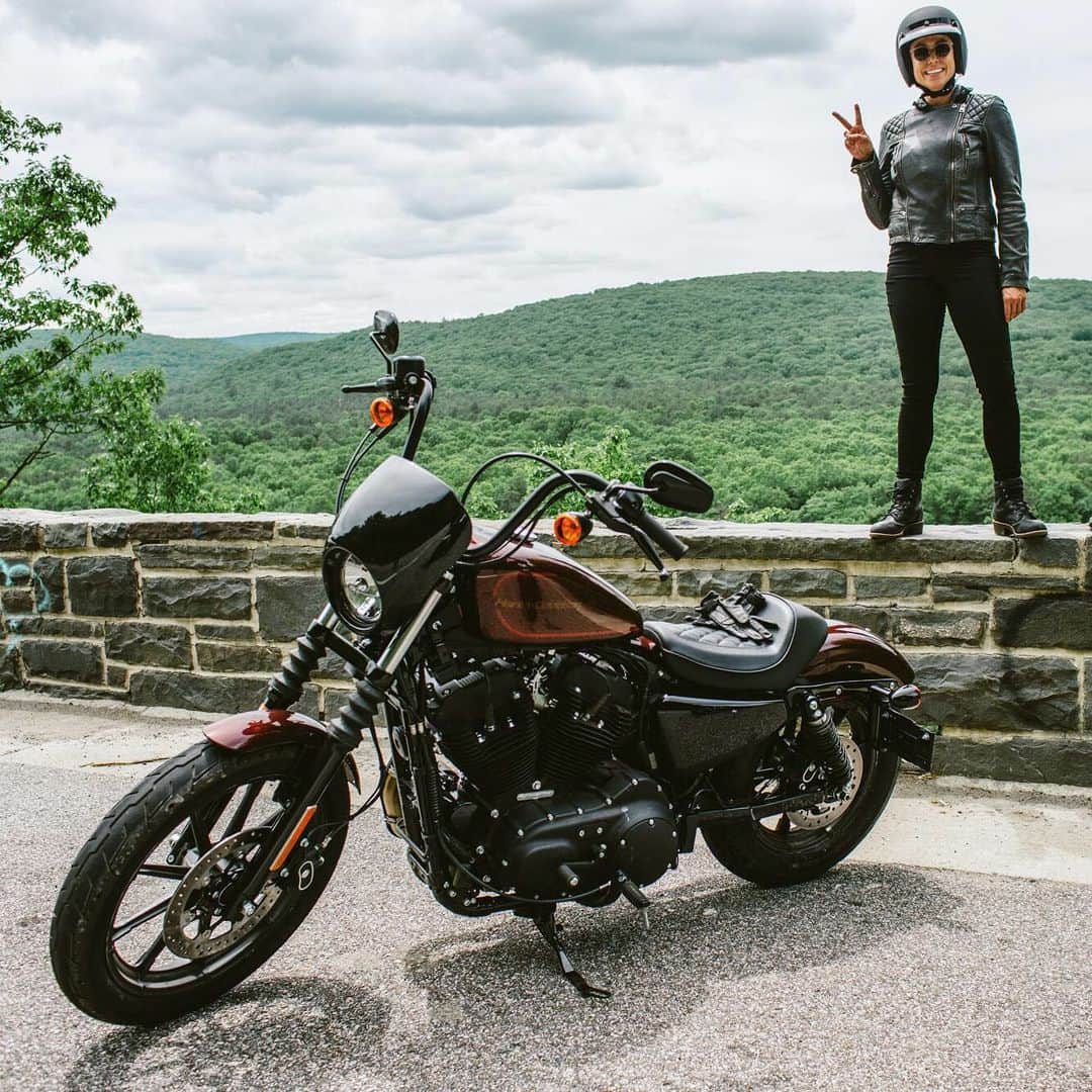 Harley-Davidsonさんのインスタグラム写真 - (Harley-DavidsonInstagram)「Living the good life in the Catskills during @babesrideout East Coast 4. 🌲⛺️ #BabesRideOutEastCoast4 #HarleyDavidson #FindYourFreedom #NewYork 📸 @heidizumbrun」6月9日 6時33分 - harleydavidson