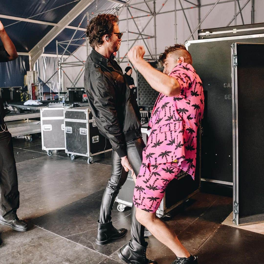 ジー・ヘイルさんのインスタグラム写真 - (ジー・ヘイルInstagram)「Backstage at @pinkpopfest #pinkpop2019 #pinkpopfestival photos by @judyhwon」6月9日 6時37分 - officiallzzyhale