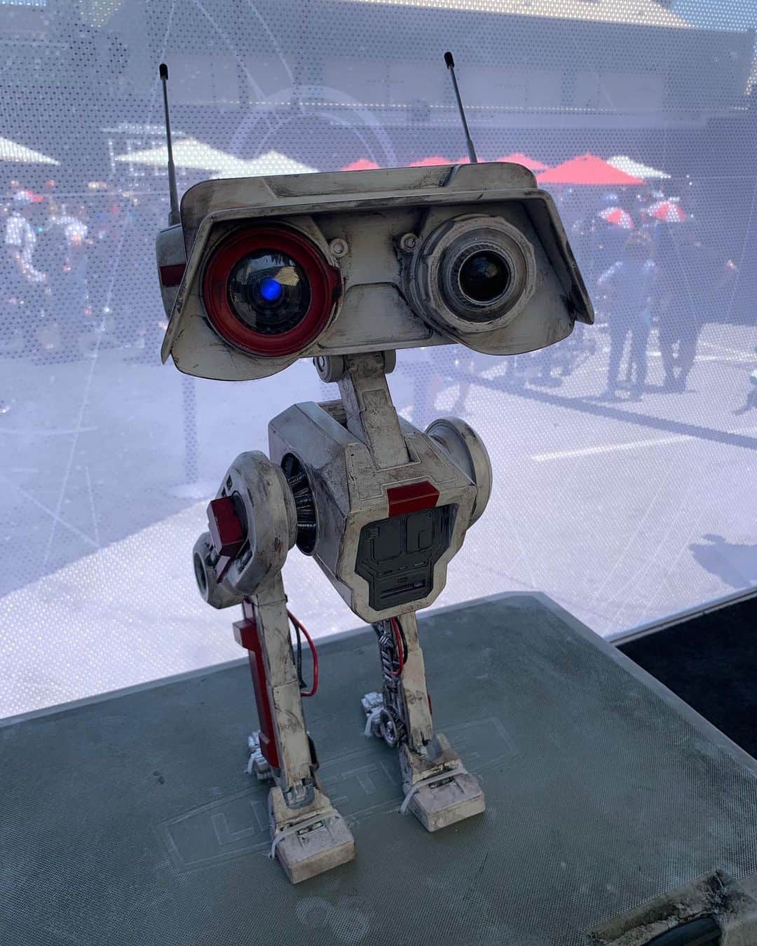 スター・ウォーズさんのインスタグラム写真 - (スター・ウォーズInstagram)「Meet our new droid buddy, BD-1! #StarWarsJediFallenOrder」6月9日 7時02分 - starwars