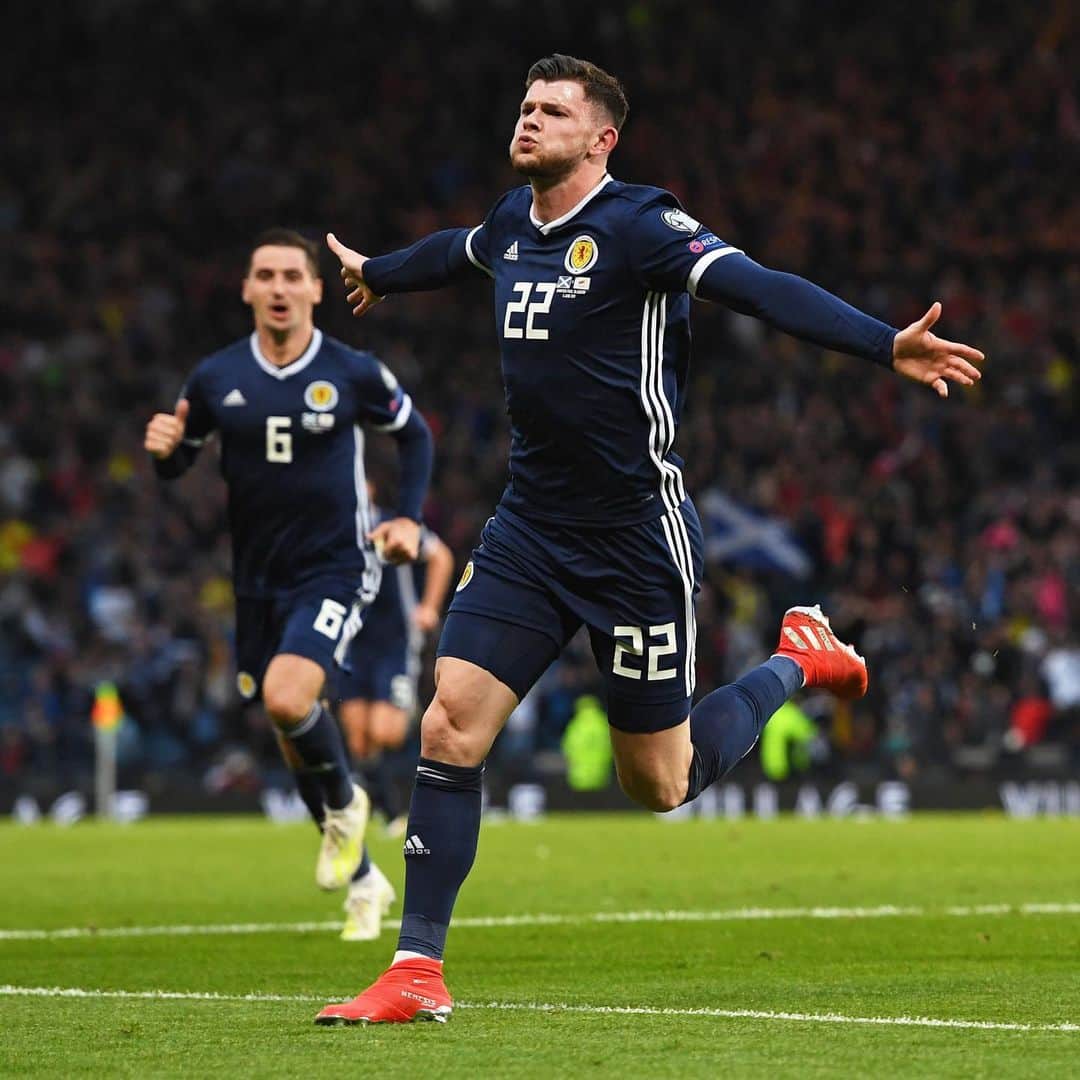 ウェスト・ブロムウィッチ・アルビオンFCさんのインスタグラム写真 - (ウェスト・ブロムウィッチ・アルビオンFCInstagram)「Special night for @oliverjburke 🙌🏼✨ He scored a later winner for Scotland 🏴󠁧󠁢󠁳󠁣󠁴󠁿 as they beat Cyprus 🇨🇾 2-1 in Euro 2020 qualifying.💥 . #Burke #Scotland #EuropeanQualifiers #WBA」6月9日 7時09分 - wba