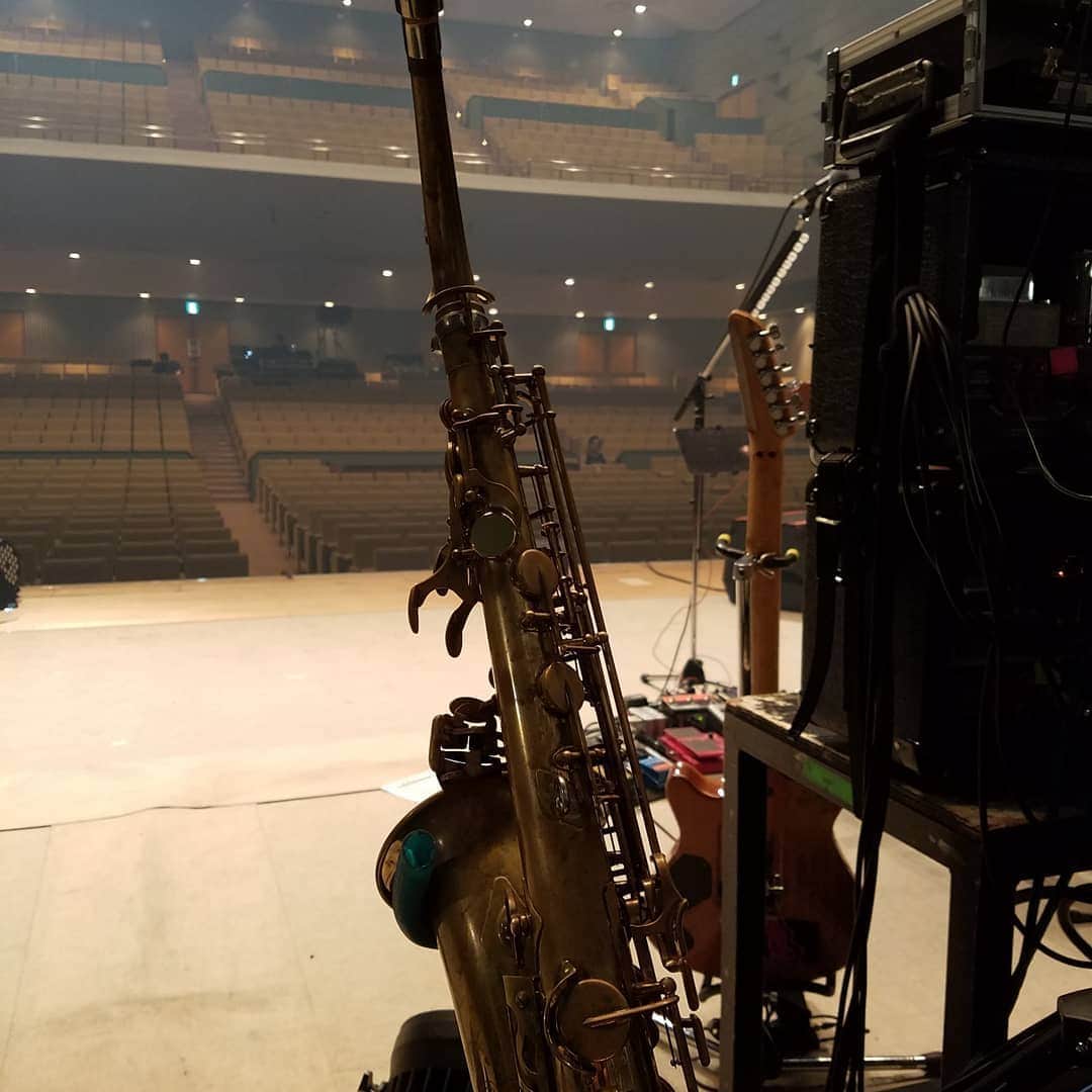勝田一樹のインスタグラム：「本日は敦賀に来ました🎵 順調です❗ #勝田一樹 #kazukikatsuta  #大黒摩季 #大黒摩季ミュージックマッスルツアー2019 #makiohguro  #ディメンション #dimensionjazz」