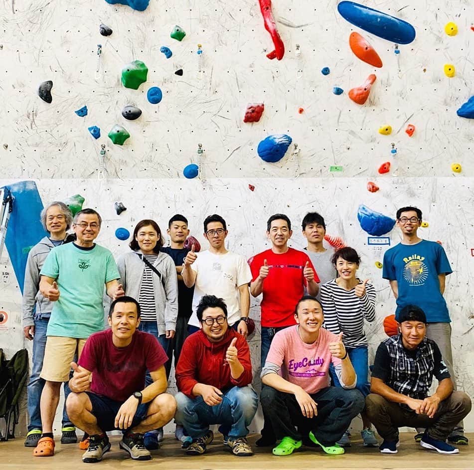 長澤青空のインスタグラム：「仙台カップ1日目リード🧗‍♀️ 1日目はスタッフとして微力ながらビレイを主にお手伝い🤞 1日を通して自分が参加してきた大会では多くのスタッフ、運営に携わった方々の支えがあったことを感じました。 また、選手の時よりも素直な気持ちで結果を出せた選手達の応援をすることが出来た気がします笑 でもやっぱり登りを見ると自分も登りたい気持ちが強まりました笑 もっと練習して今後に向けて頑張りたいと思います💪  運営に携わった皆様、選手の皆様お疲れ様でした！  #クライミング #climbing #sport #コーティ #大会 #コンペ #タグ付け20人までなので写真に写ってる人だけで笑」