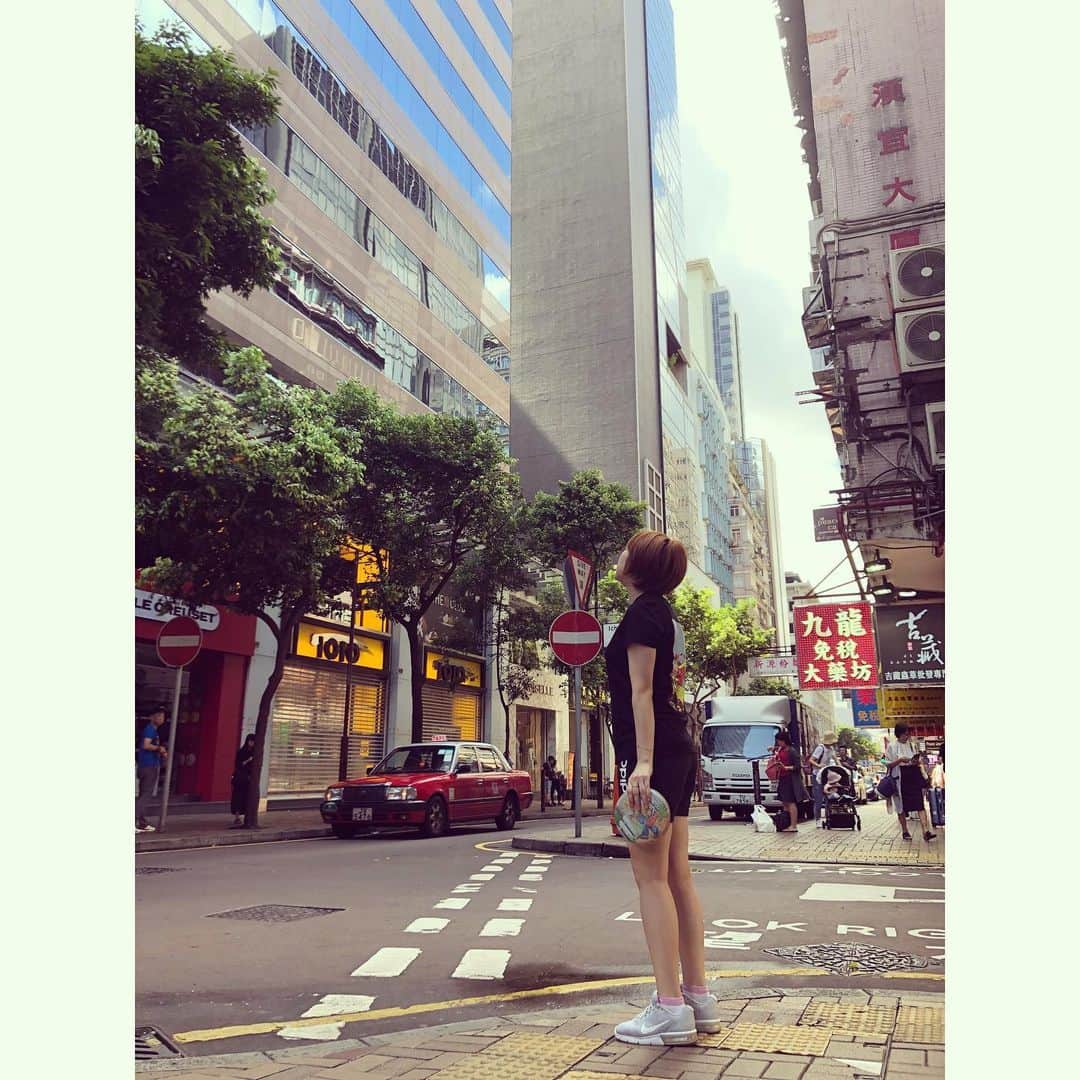 ソ・ヒョウオンさんのインスタグラム写真 - (ソ・ヒョウオンInstagram)「홍콩에 건물들은 다 높다 🧐🏙🇭🇰 . . #hongkong」6月9日 18時06分 - suh_hyowon_