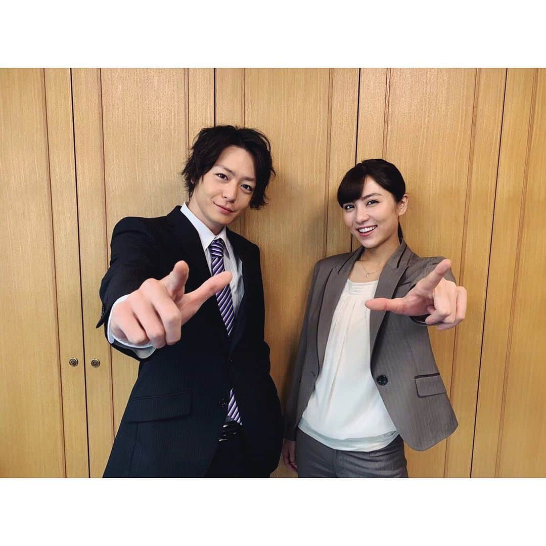 石川恋さんのインスタグラム写真 - (石川恋Instagram)「なんと！NHK BSプレミアムドラマ「おしい刑事」のDVD発売が決定しました👮‍♀️✨ 実は撮影中はDVD化の予定は無かったんです、、 が、O.A.後にこの朗報！ 心底嬉しいです。 10月30日発売🌈ご予約開始しております。 ぜひこの機会に☺️💜 写真はまだ載せてなかったオフショットたち。 #NHKBSプレミアム #おしい刑事 #鶴見辰吾 さん #犬飼貴丈 さん #灰田絵奈」6月9日 18時18分 - ren_ishikawa