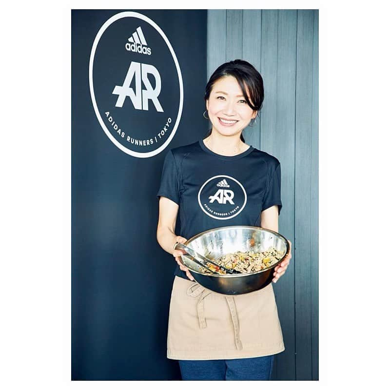 市橋有里さんのインスタグラム写真 - (市橋有里Instagram)「そして本日は2回目のadidas runners nutrition session♪ 今回はテーマは梅雨入りしての倦怠感などを解消する疲労回復メニュー、紫外線対策の美白メニュー。RUN FOR THE OCEANSも昨日から始まったので、できるだけプラスチックゴミを出さないことと、海のものを使おうということでタコを使ったお料理を。わたしは大好きなお料理でセッションをさせていただく喜びだけで、梅雨の憂鬱は吹っ飛びます♪笑 次回はスペシャルsessionで、中野ジェームズ修一氏とのコラボイベントとなります♪7/7の七夕の日にぜひいらしてくださいね🎋 ・ #adidas #adidasrunners  #adidasrunning #runfortheoceans」6月9日 18時19分 - ariichihashi