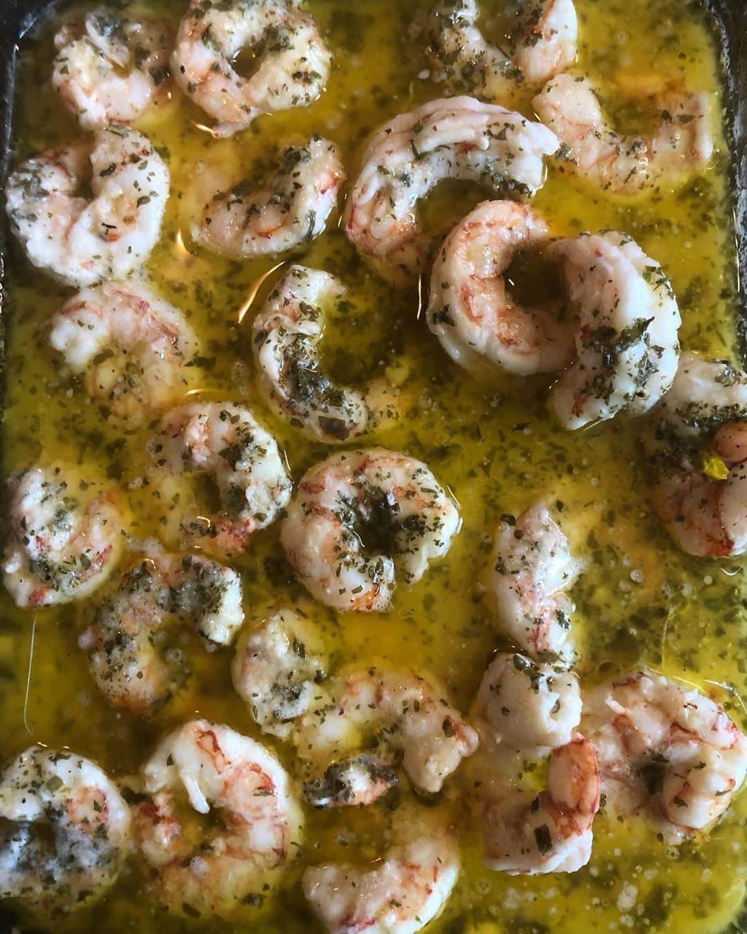 Flavorgod Seasoningsさんのインスタグラム写真 - (Flavorgod SeasoningsInstagram)「KETO Shrimp seasoned with #flavorgod ⠀ -⠀ KETO friendly flavors available here ⬇️⠀ Click link in the bio -> @flavorgod⠀ www.flavorgod.com⠀ -⠀ By @keto_mamasaurus ⠀ -⠀ "Was craving some shrimp and with my next three days being #beefandbutterfast I couldn’t stop myself from doing #shrimpscampi from @ketoincourt 🍤 ⠀ Soo good! @traderjoes #redtigershrimp with @kerrygoldusa butter and @flavorgod"⠀ -⠀ Flavor God Seasonings are:⠀ 💥ZERO CALORIES PER SERVING⠀ 🌿 Made Fresh⠀ 🔥 KETO & PALEO⠀ 🌱 GLUTEN FREE & KOSHER⠀ ☀️ VEGAN FRIENDLY ⠀ 🌊 Low salt⠀ ⏰Shelf life is 24 months⠀ -⠀ -⠀ #food #foodie #flavorgod #seasonings #glutenfree #mealprep  #keto #paleo #vegan #kosher #breakfast #lunch #dinner #yummy #delicious #foodporn ⠀」6月9日 10時00分 - flavorgod