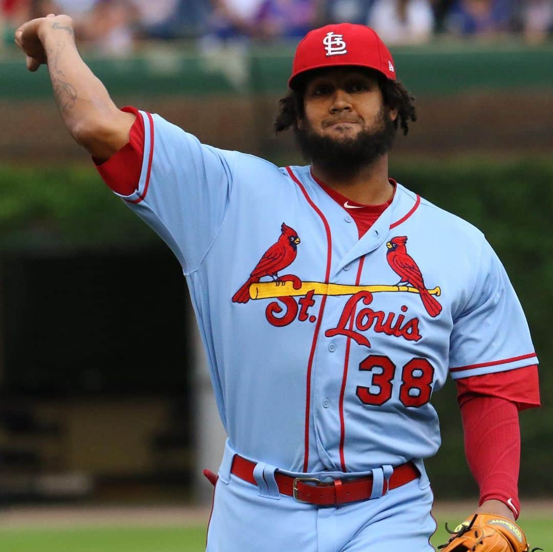 セントルイス・カージナルスさんのインスタグラム写真 - (セントルイス・カージナルスInstagram)「Raise your hand if you love these jerseys!」6月9日 10時11分 - cardinals