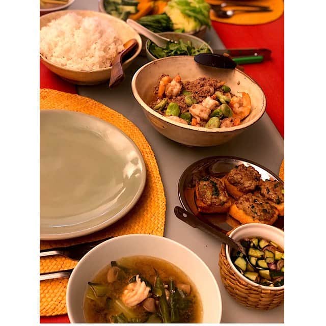 加藤紀子さんのインスタグラム写真 - (加藤紀子Instagram)「アーバンママのお料理教室、今月もまた新しい味との出会いいっぱい。いつも同じものしか作れない私、尊敬しかない…💡 記憶が温かいうちに復習して、この夏ガンガン作って食べるぞー🍤🥪 #アーバンのママレッスンいつも最高」6月9日 10時20分 - katonoriko