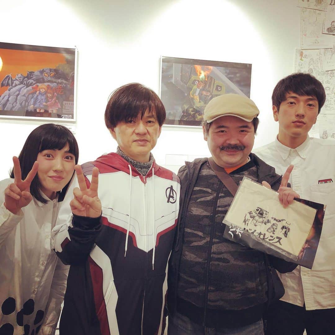 オカノアキラのインスタグラム：「「バイオレンス・ボイジャーたったの一週間上映じゃ見に行くタイミング合わないじゃないの、ヴァカ。。。」と見逃しお嘆きの貴兄に朗報が！6月 15日より京都シネマにて放映が始まります！京都は宇治茶監督の地元。皆様是非今一番話題の劇メーションをこの機会に見に行きましょう！don’t miss it！  しかも！  6/15(土)『バイオレンス・ボイジャー』舞台挨拶決定  本作にて、舞台挨拶が決定いたしました。 この機会に是非足をお運びください。  日時：6/15(土)　14：15の回上映後 ゲスト：宇治茶監督、オカノアキラ（声優・ミュージシャン）、Bugって花井（声優）、安斎レオ（プロデューサー） 【必ずお読みください】 チケット販売：当日オープン時より劇場窓口にてチケット販売、前売り引き換え開始(京都シネマ会員のみ6/12(水)より窓口販売有り) *混雑状況により、早まる可能性あり *作品の前売り券の使用可/要、当日引換 *特別興行につき招待券、ポイント鑑賞、株主券など使用不可 *本作は、本編スタートとなっております *場内はすべて自由席、途中入場不可 *ゲストは予告なく、変更の場合がございます *満席の際には、お立ち見となります又お立ち見については安全を配慮した上で人数を制限させていただきます *舞台挨拶だけの参加はできません、ご了承くださいませ *場内でのカメラ(カメラ付携帯電話含む)、ビデオによる撮影・録音・録画などは固くお断りいたします。」