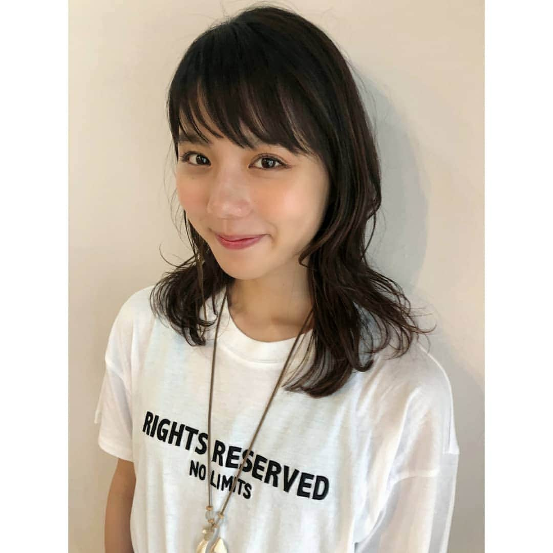 小野木里奈さんのインスタグラム写真 - (小野木里奈Instagram)「. おはようございます☺️ .  休日だけど、一昨日辺りから天気が微妙😣 とうとう梅雨入りですかね。 . . . 先日ヘアメンテしてきました👌 担当は安定の茂木さん(@akanemogi )です🥺 →プライベートサロン『lullii(ルリイ)』 . 茂木さんありがとうございました✨🙇 . . 皆さんは休日いかがお過ごしですか？😂」6月9日 10時55分 - rina_onogi