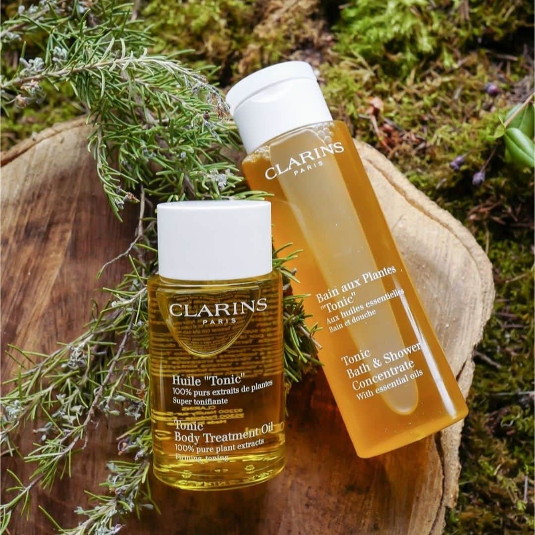 Clarins Canadaさんのインスタグラム写真 - (Clarins CanadaInstagram)「Beauty that promotes well-being thanks to geranium, mint and rosemary essential oils. 🌿 . . . #Clarins #ItsAllAboutYou #Skincare」6月9日 11時30分 - clarinscanada