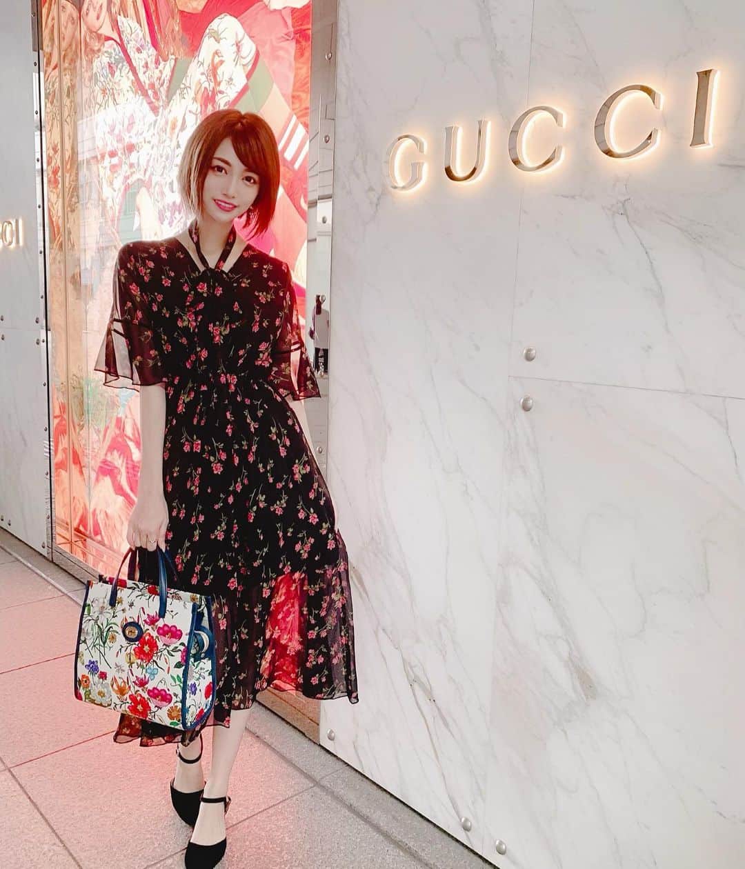 のインスタグラム：「#ootd ❣️ 表参道でお買い物の日💕 ． ワンピは @krex_official でGET❤️ 可愛いお洋服がプチプラで買えちゃう💡 チェックしてみてね😈💜 ． #今日のコーデ #春コーデ」