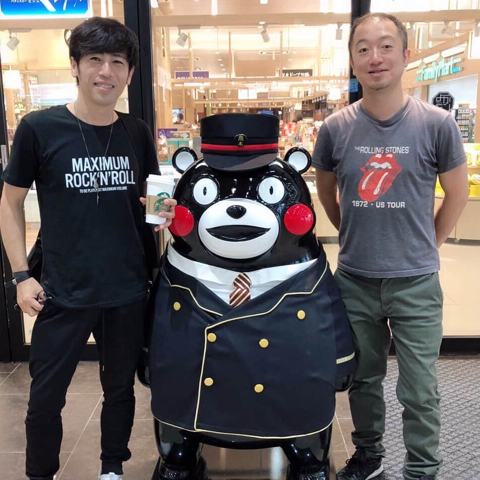 のインスタグラム：「熊本では26年前のマネージャーだった南條君が手伝いに来てくれました。いやぁー助かった！ありがとうね😊  長くやってるとこんな再会もあるんだなぁ。」