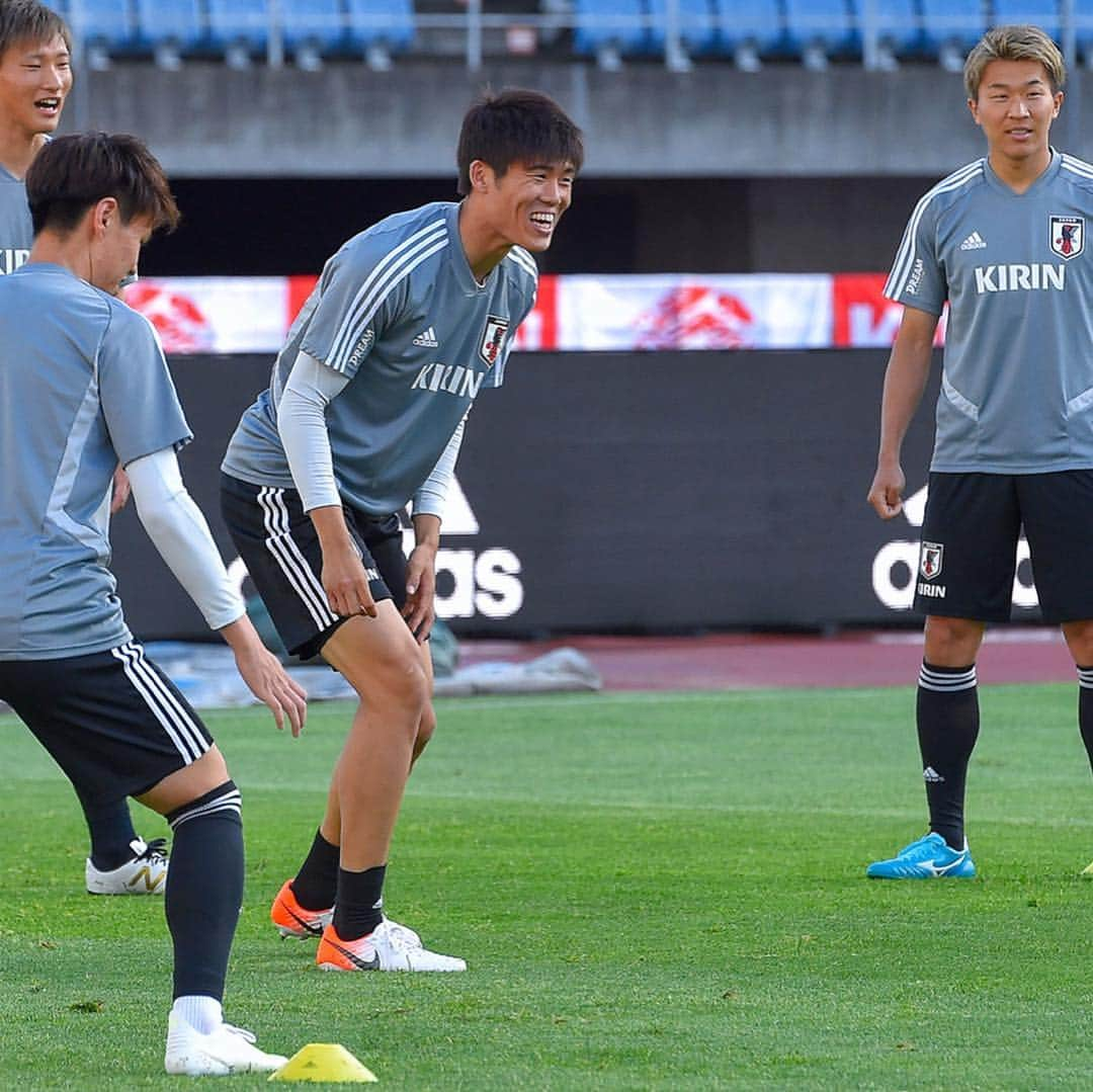 ゲキサカさんのインスタグラム写真 - (ゲキサカInstagram)「結果残してW杯予選へ! 森保Jは3バック&メンバー変更でエルサルバドル戦に臨む  #日本代表 #daihyo #samuraiblue #🇯🇵 #キリンチャレンジカップ #森保ジャパン #japan #サッカー #soccer #football #gekisaka #ゲキサカ ©︎KokiNagahama #エルサルバドル #🇸🇻」6月9日 12時26分 - gekisaka