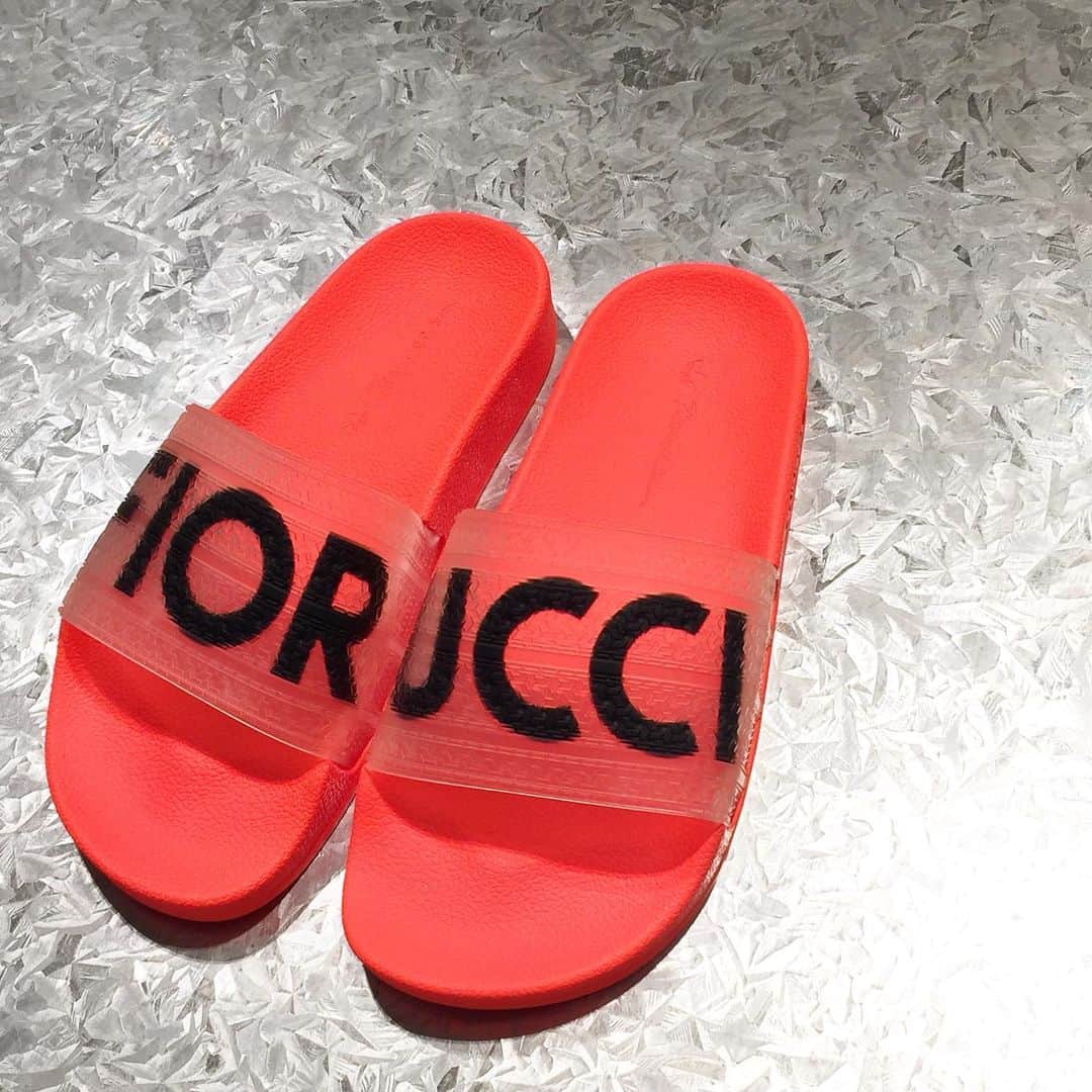 H BEAUTY&YOUTHさんのインスタグラム写真 - (H BEAUTY&YOUTHInstagram)「＜adidas Originals by Fiorucci＞ ADILETTE for women ¥6,490-(+tax)  #H_beautyandyouth @h_beautyandyouth  #BEAUTYANDYOUTH #Unitedarrows #adidasoriginalsbyfiorucci #adidas #adidasoriginals #fiorucci」6月9日 12時37分 - h_beautyandyouth
