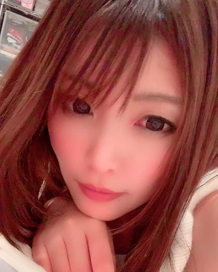 新村あかりのインスタグラム：「ガールズバーViVi 1日店長ありがとうございました！！」
