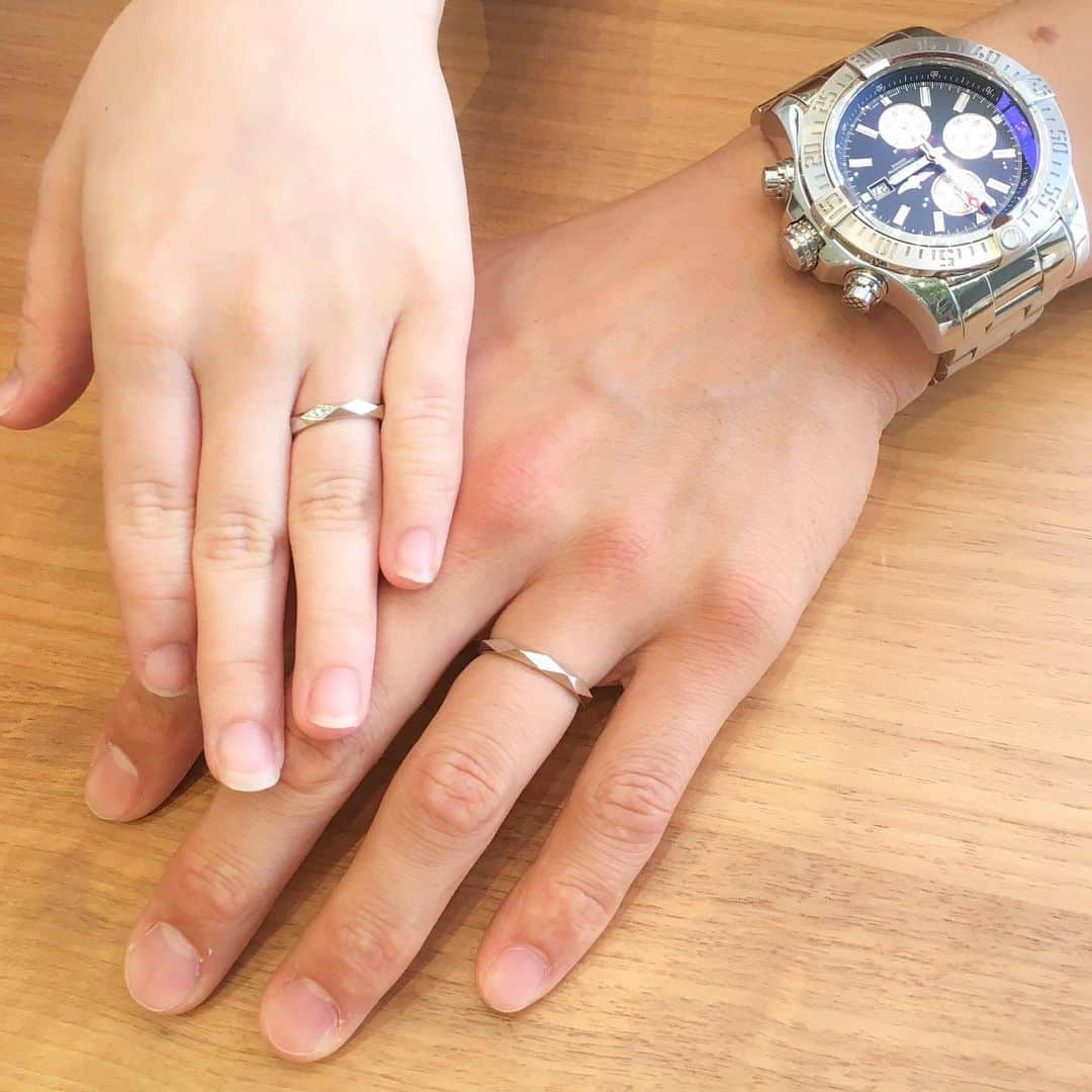 bijouxthreecさんのインスタグラム写真 - (bijouxthreecInstagram)「本日ご入籍のお客様💐BOUCHERONのご結婚指輪がとっても素敵です！末永いお幸せを心よりお祈りしております✨  #happywedding ! #boucheron #ブシュロン #結婚指輪 #婚約指輪 #ブライダルリング #令和婚 #bijouxthreec  #ビジュースリーク #新潟 #古町 #クラッシュアンドカンパニー」6月9日 13時18分 - bijouxthreec