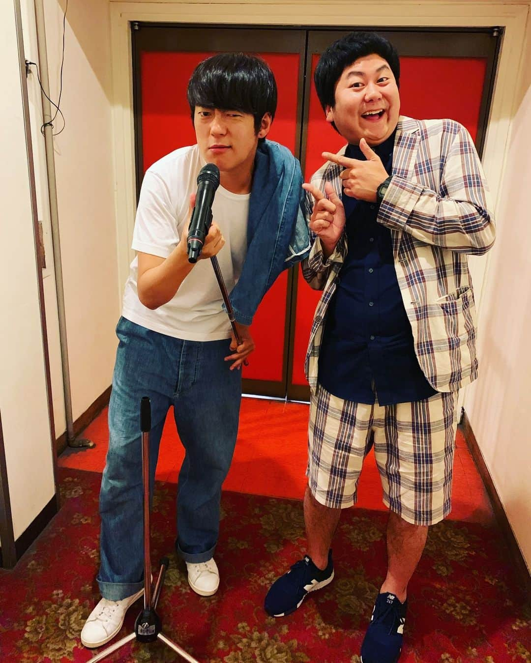 よしもと祇園花月さんのインスタグラム写真 - (よしもと祇園花月Instagram)「ウーマンラッシュアワーのお2人🎙🔥🔥🔥 2回目も当日券あり‼️ #よしもと祇園花月 #祇園花月 #京都 #お笑い #ウーマンラッシュアワー #止まらない #毒 🃏」6月9日 13時26分 - gionkagetsu