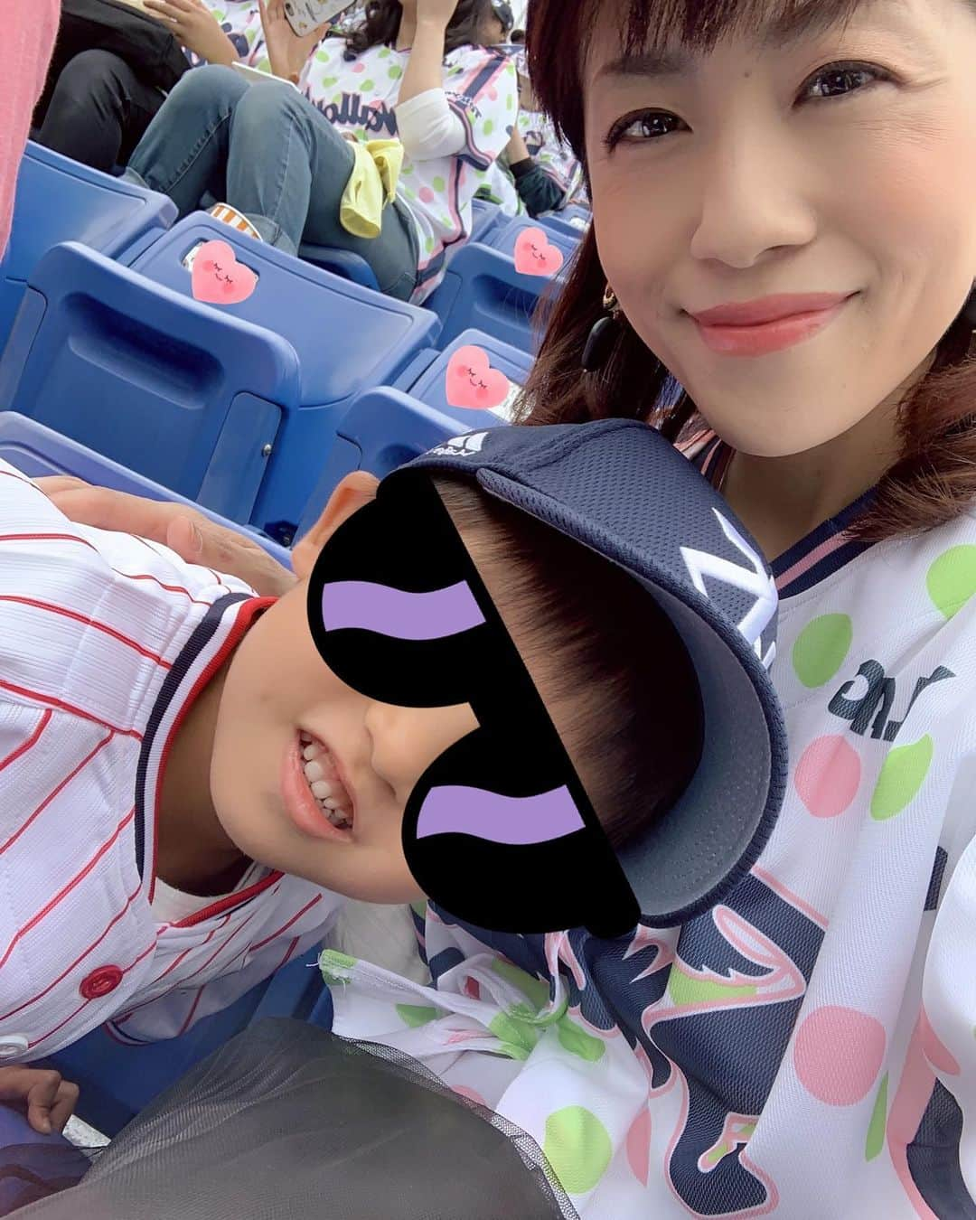 新保友映さんのインスタグラム写真 - (新保友映Instagram)「‪#応燕 ！‬ ‪#swallows ‬ ‪#スワローズレディースDAY‬」6月9日 13時29分 - tomoemoe0520