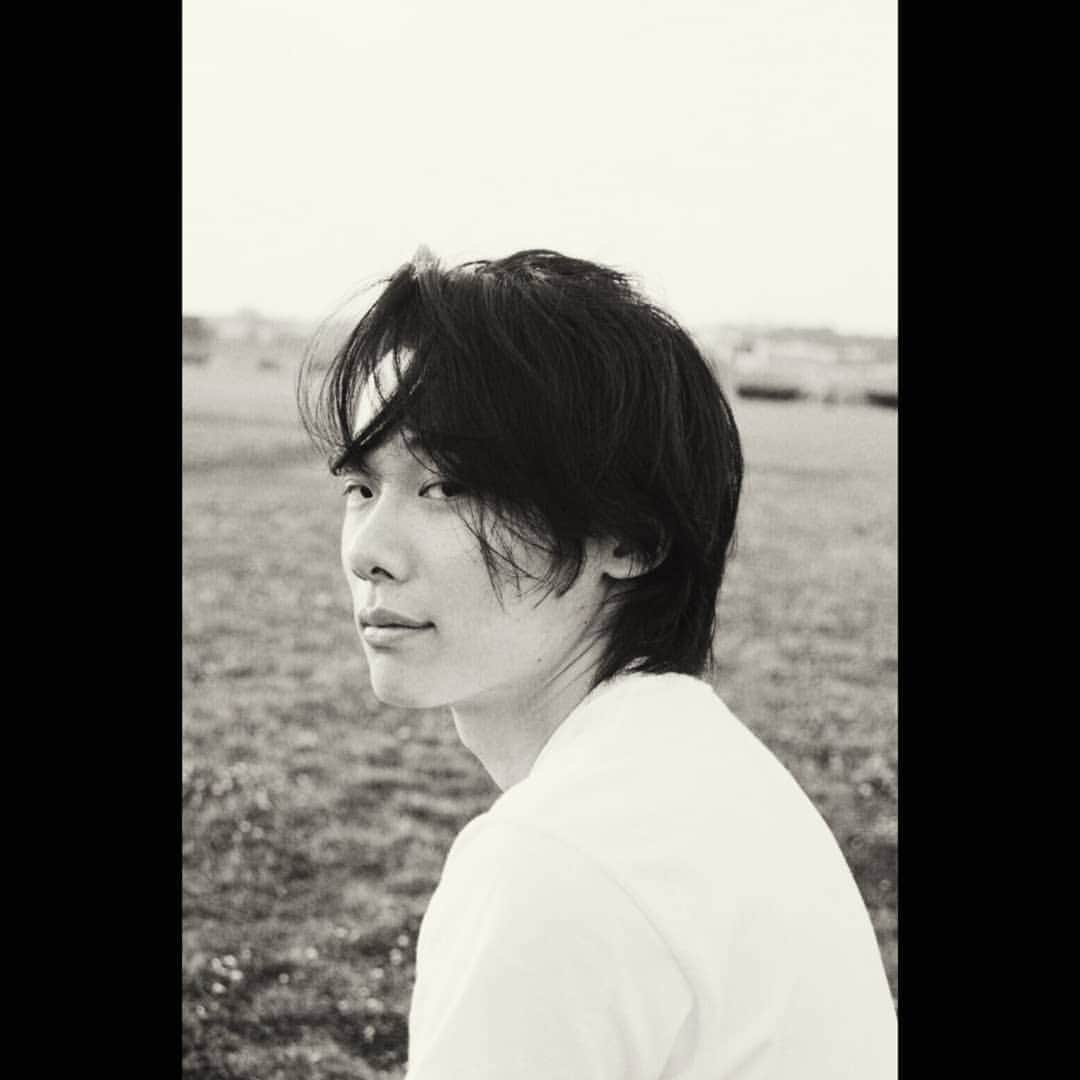 松㟢翔平さんのインスタグラム写真 - (松㟢翔平Instagram)「Taken by @asmnbok  Shooting for @birkenstock」6月9日 13時54分 - matuzakishohei