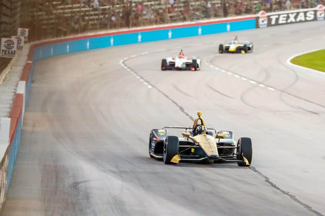 マーカス・エリクソンさんのインスタグラム写真 - (マーカス・エリクソンInstagram)「P7 at the 🏁 @txmotorspeedway . Happy with that! Was a tough and intense race, and I’m still learning all the time out on a oval. It’s so different to anything else! Had a lot of fun and no mistakes. Once again great job @spmindycar #ME7 #INDYCAR」6月9日 13時58分 - ericsson_marcus