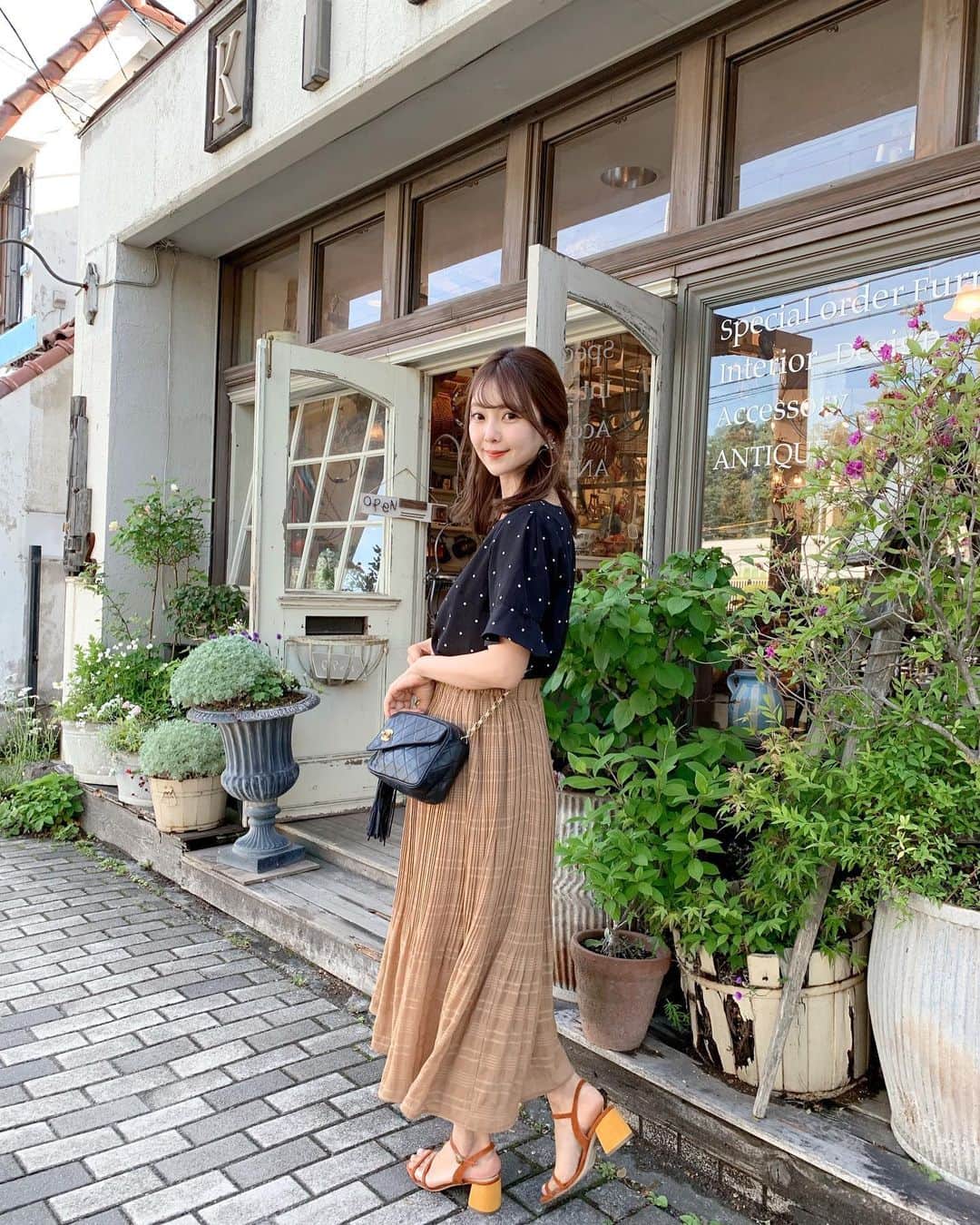 中田絵里奈さんのインスタグラム写真 中田絵里奈instagram 軽井沢散策 1 2枚目はヨーロッパ雑貨が可愛い Kino さん アンティークの銀食器なども可愛いしキッチン雑貨も充実してるので行くと必ず覗くお店 3 5枚目は軽井沢では有名な Sawamura