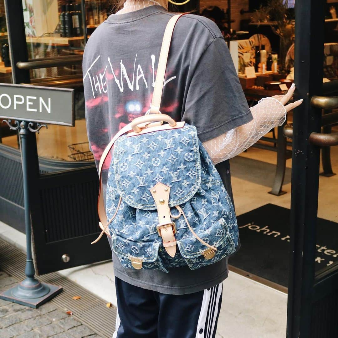 Vintage Brand Boutique AMOREさんのインスタグラム写真 - (Vintage Brand Boutique AMOREInstagram)「Louis Vuitton Vintage denim Sac ado GM  #ヴィトンサックアド #lvsacados  Free Shipping Worldwide✈️ DM for more information ≫ ≫ ≫✉️ info@amorevintagetokyo.com  #ヴィンテージ #ルイヴィトン#ヴィンテージルイヴィトン#ヴィンテージヴィトン #モノグラム #エピ #ヴィンテージブランドブティック #アモーレ #アモーレトーキョー #表参道 #東京 #青山  #vintage #louisvuitton #LV #LVvintage #vintagelouisvuitton  #vuitton #damier #monogram #vintagebrandboutique #amoretokyo #amorevintage」6月9日 14時59分 - amore_tokyo