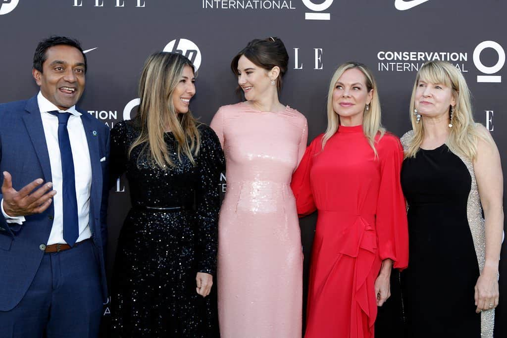 ニーナ・ガルシアさんのインスタグラム写真 - (ニーナ・ガルシアInstagram)「Thank you to everyone who came out tonight to celebrate our first-ever @elleusa sustainably focused magazine and our partnership with @conservationorg to help draw attention to such an important cause. Takeaways from tonight: the time is now; you can meet a crisis with fear or with hope, and I am hopeful because so many people are doing inspiring work defending our environment; we are in this together and we can make a difference.  #womenonamission」6月9日 15時49分 - ninagarcia